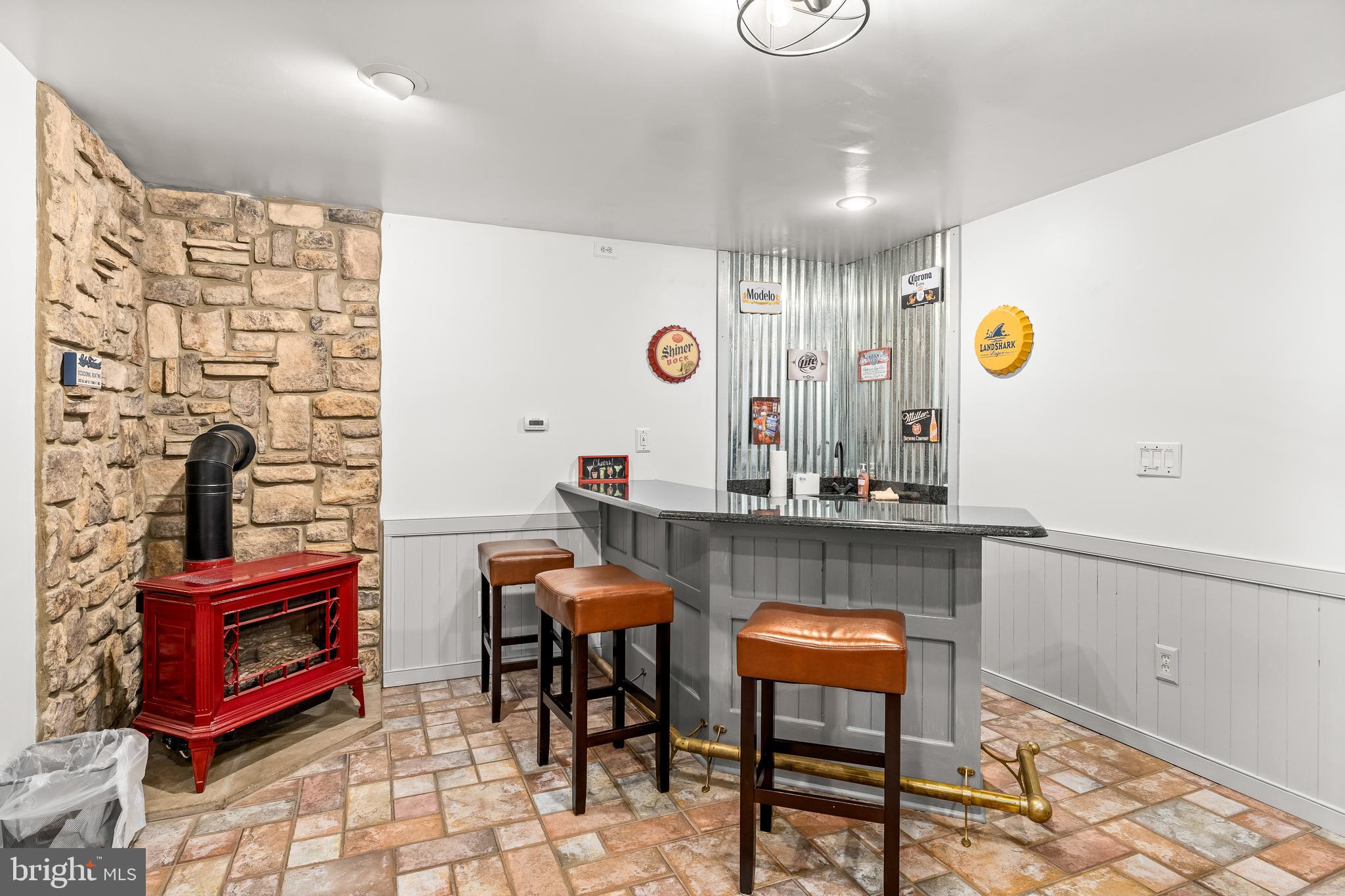 TALL PINES - Residential