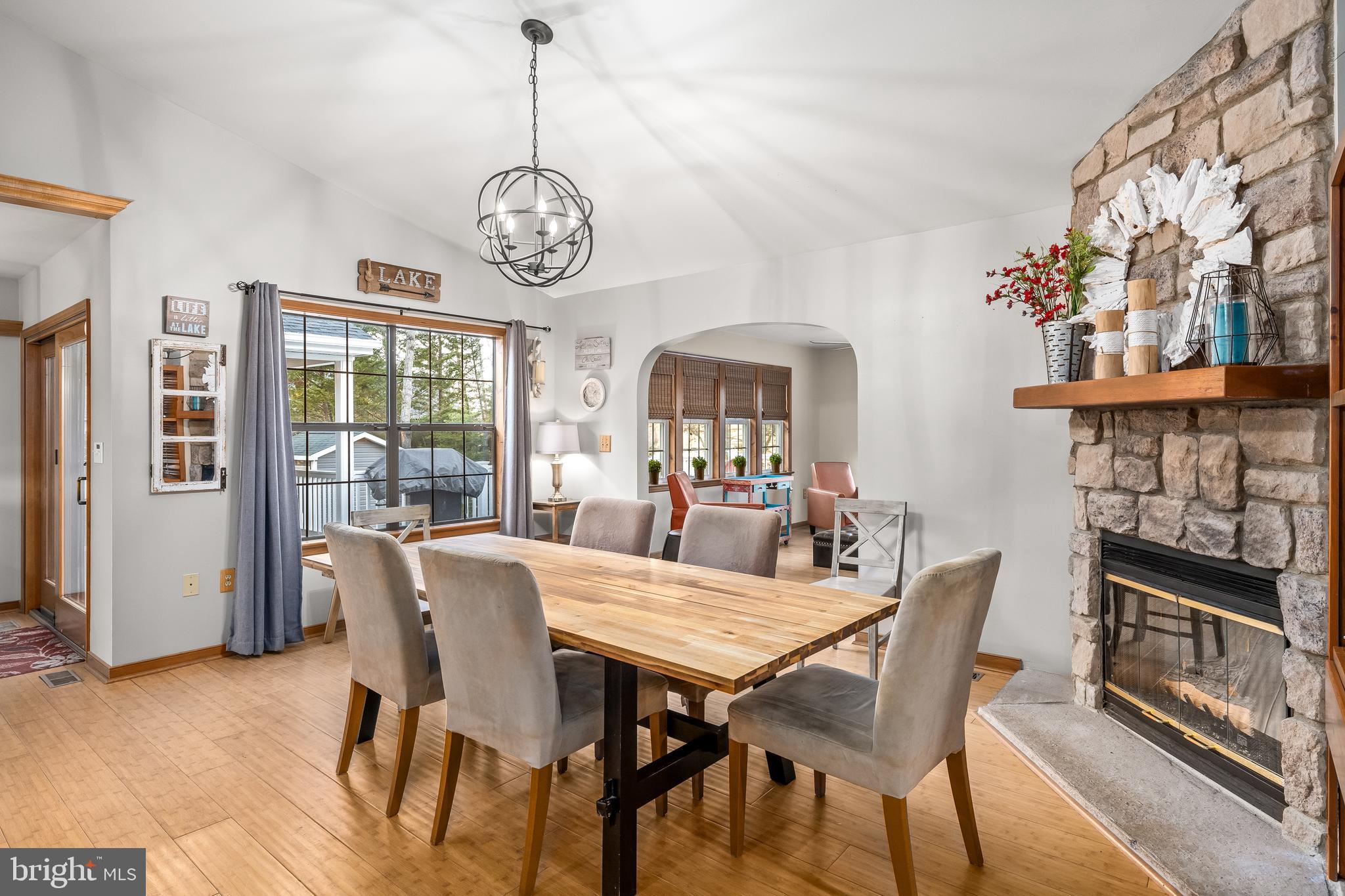 TALL PINES - Residential