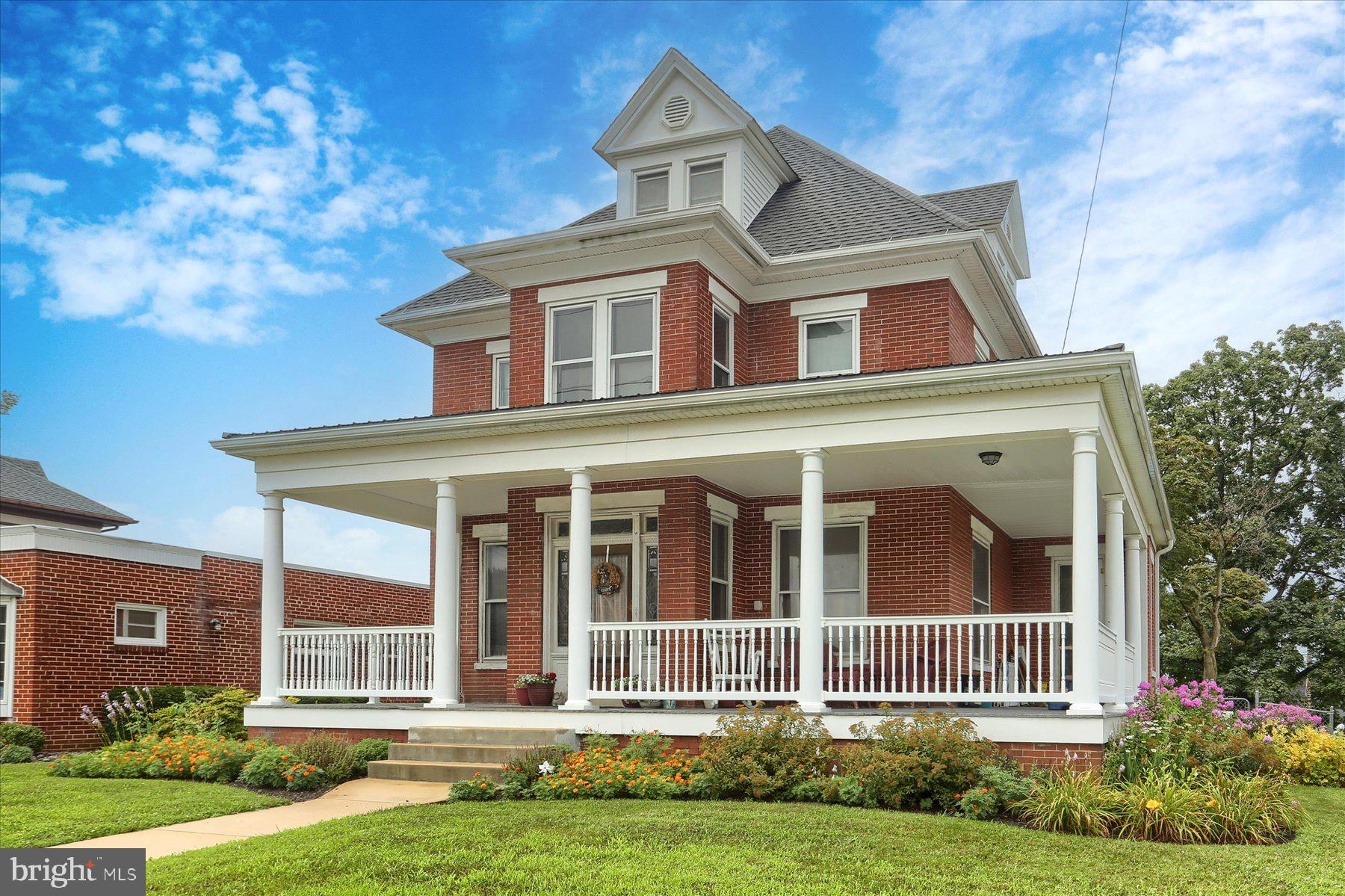21 W MAIN STREET