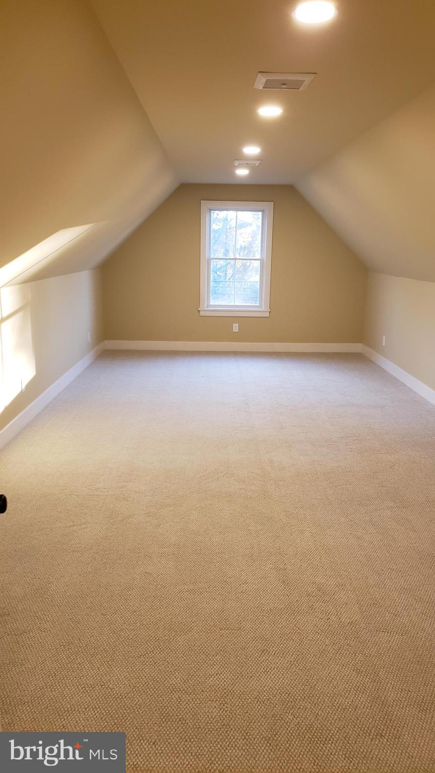 NON AVAILABLE - Residential