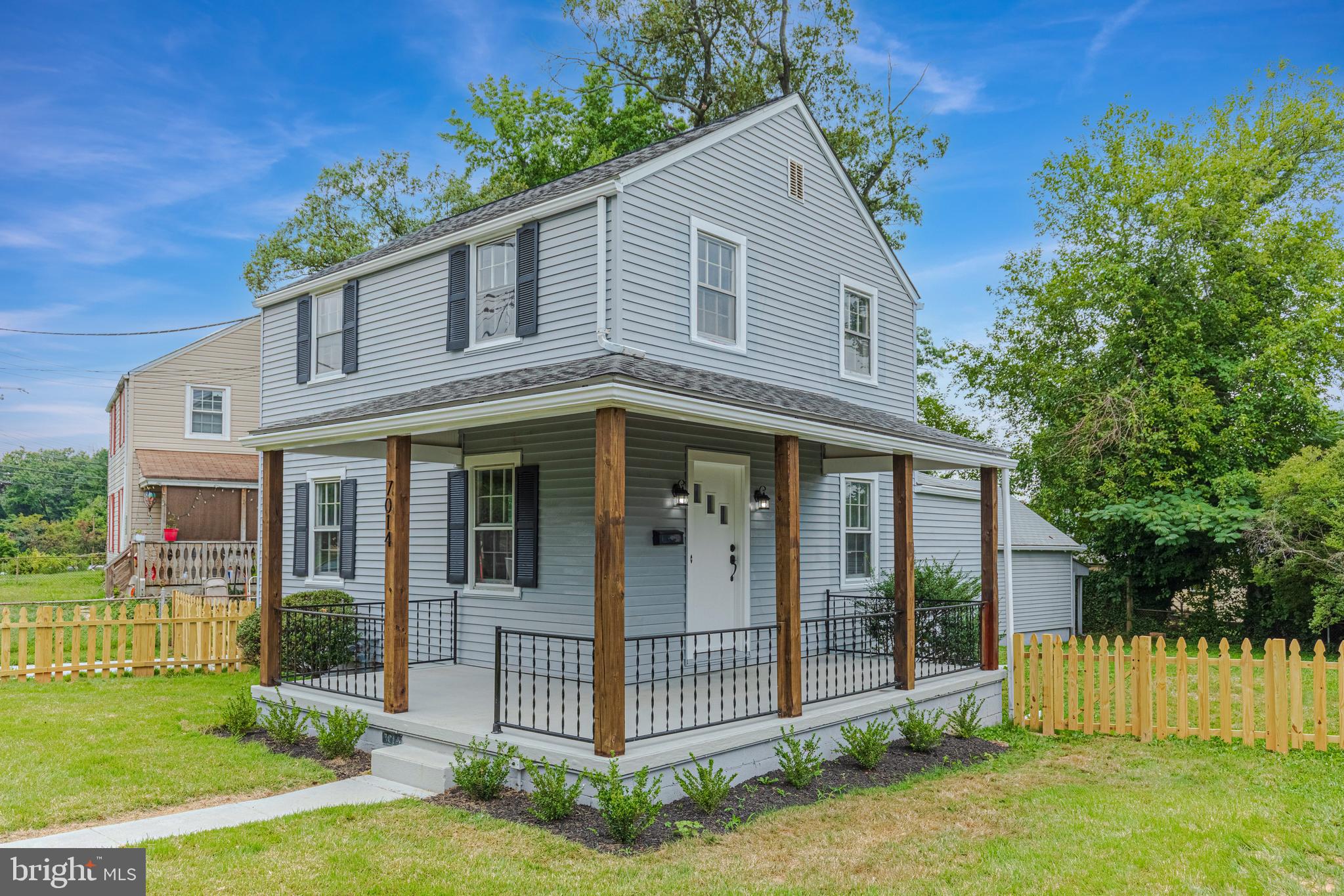 LANDOVER HILLS - Residential