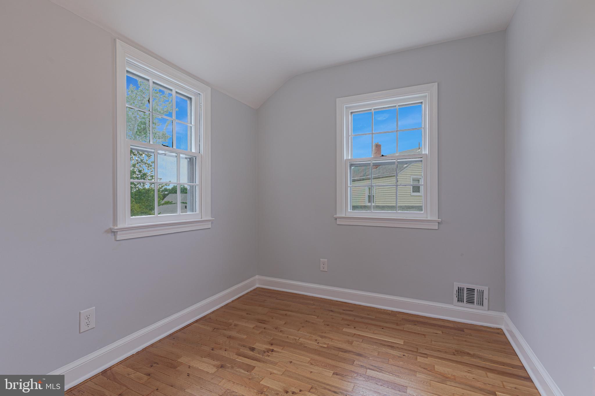 LANDOVER HILLS - Residential