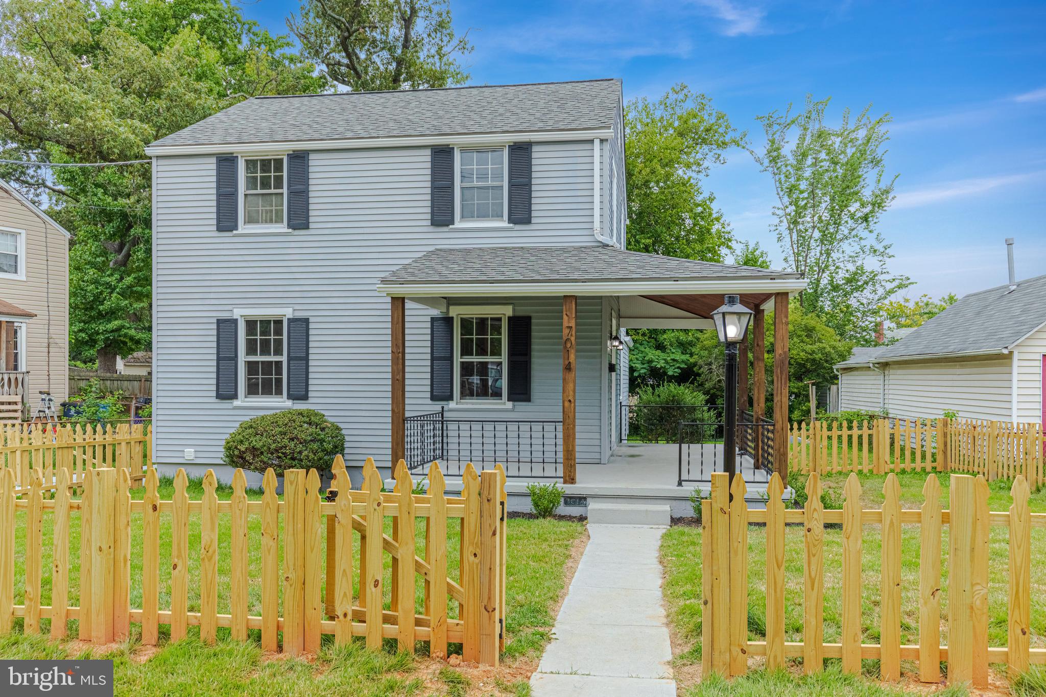 LANDOVER HILLS - Residential