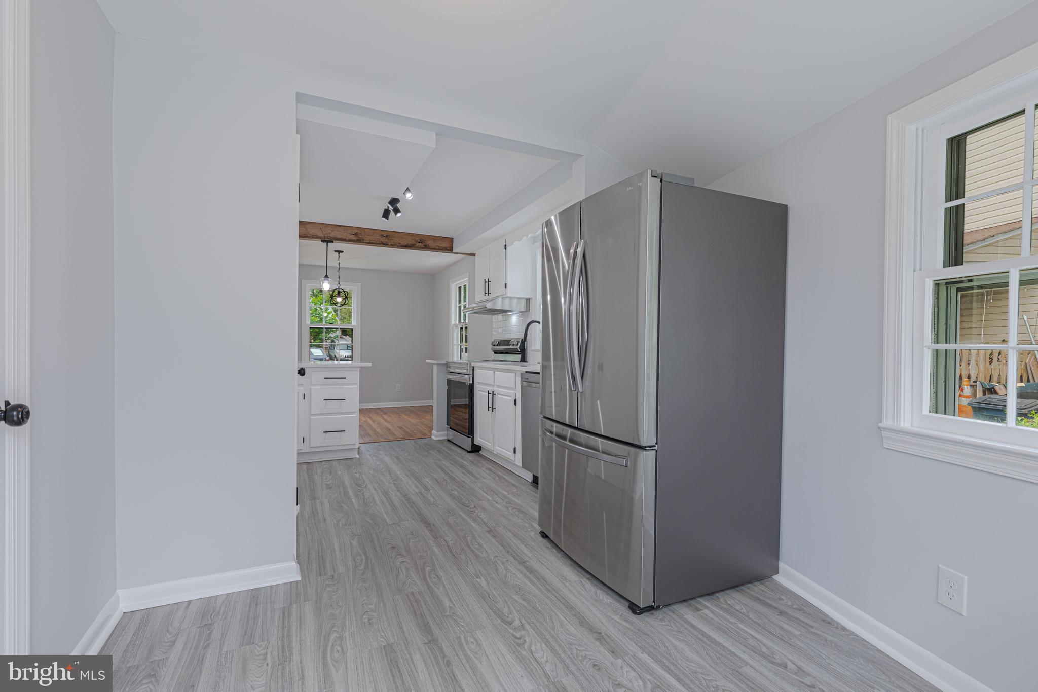 LANDOVER HILLS - Residential