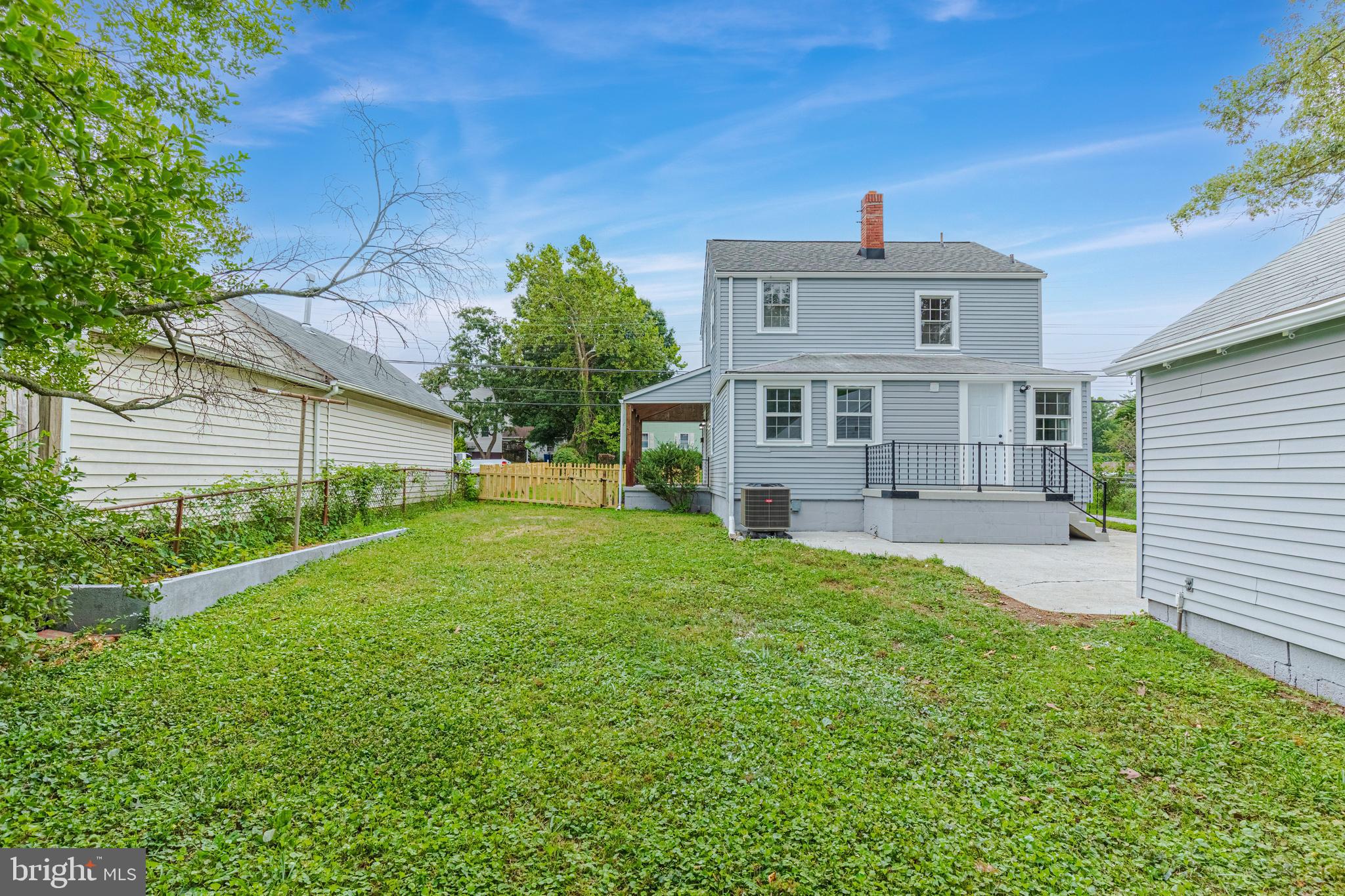 LANDOVER HILLS - Residential