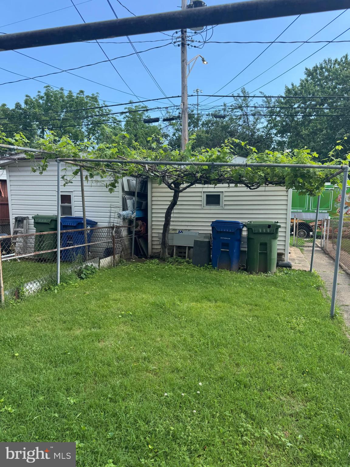 GREEKTOWN - Residential Lease