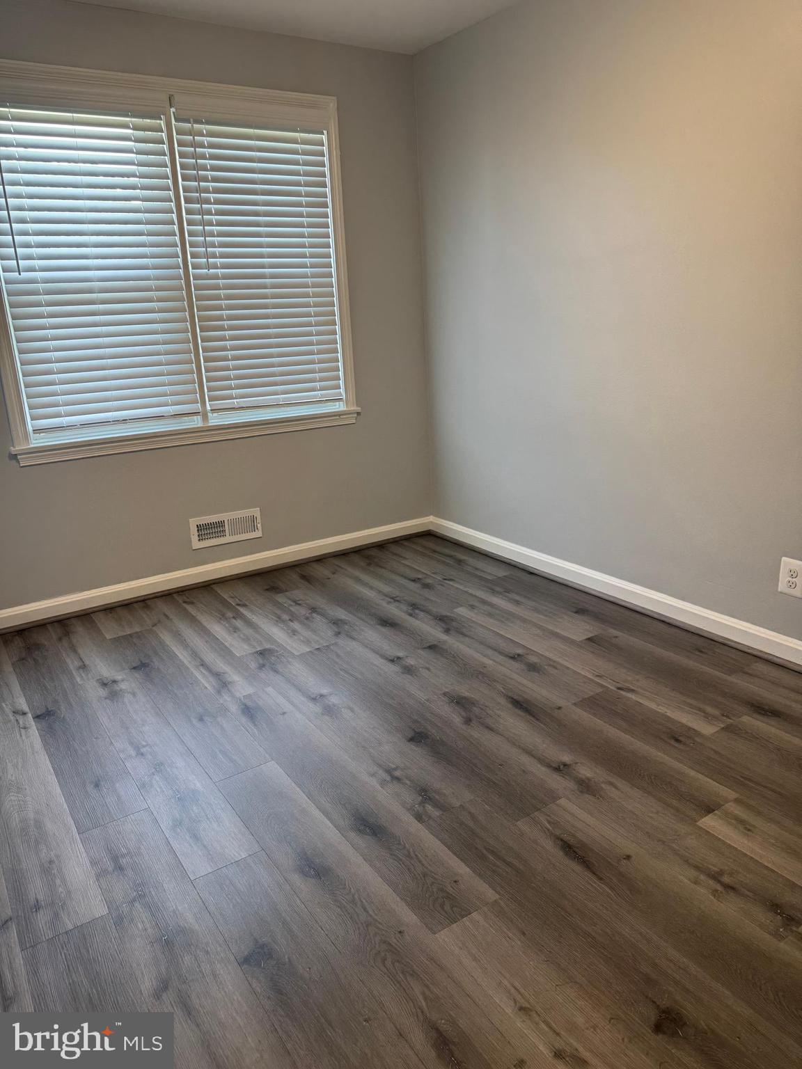 GREEKTOWN - Residential Lease
