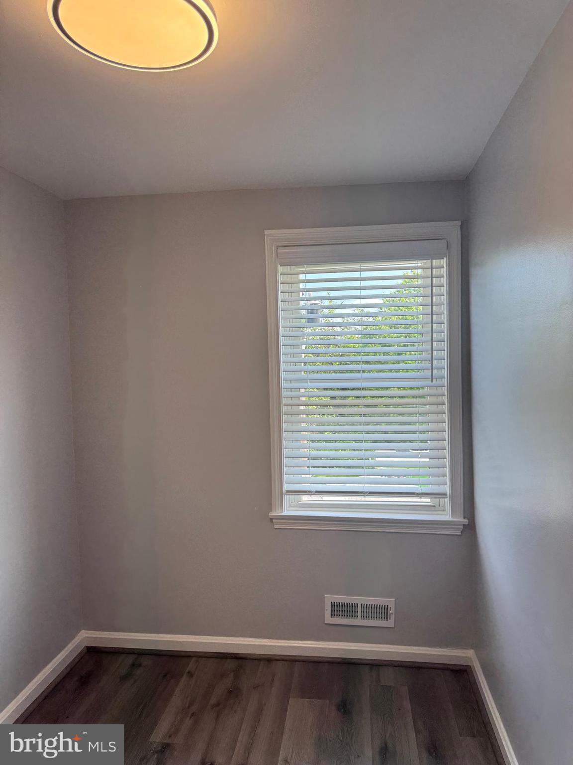 GREEKTOWN - Residential Lease