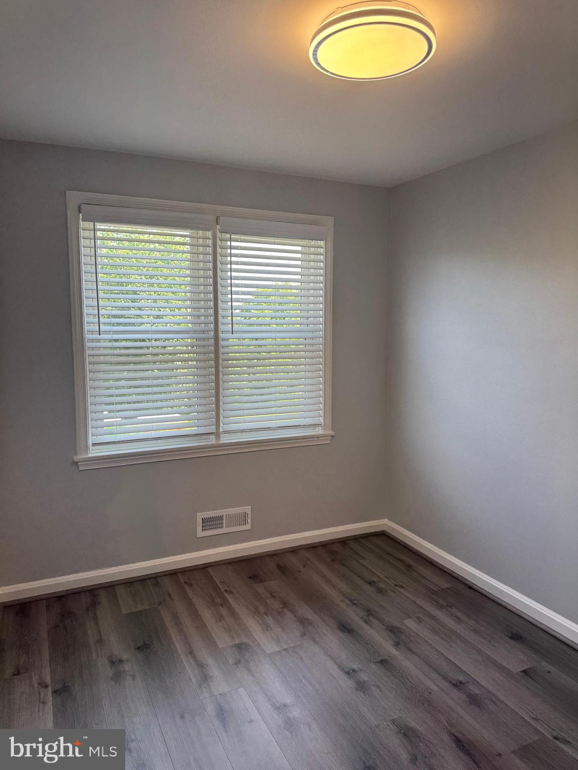 GREEKTOWN - Residential Lease