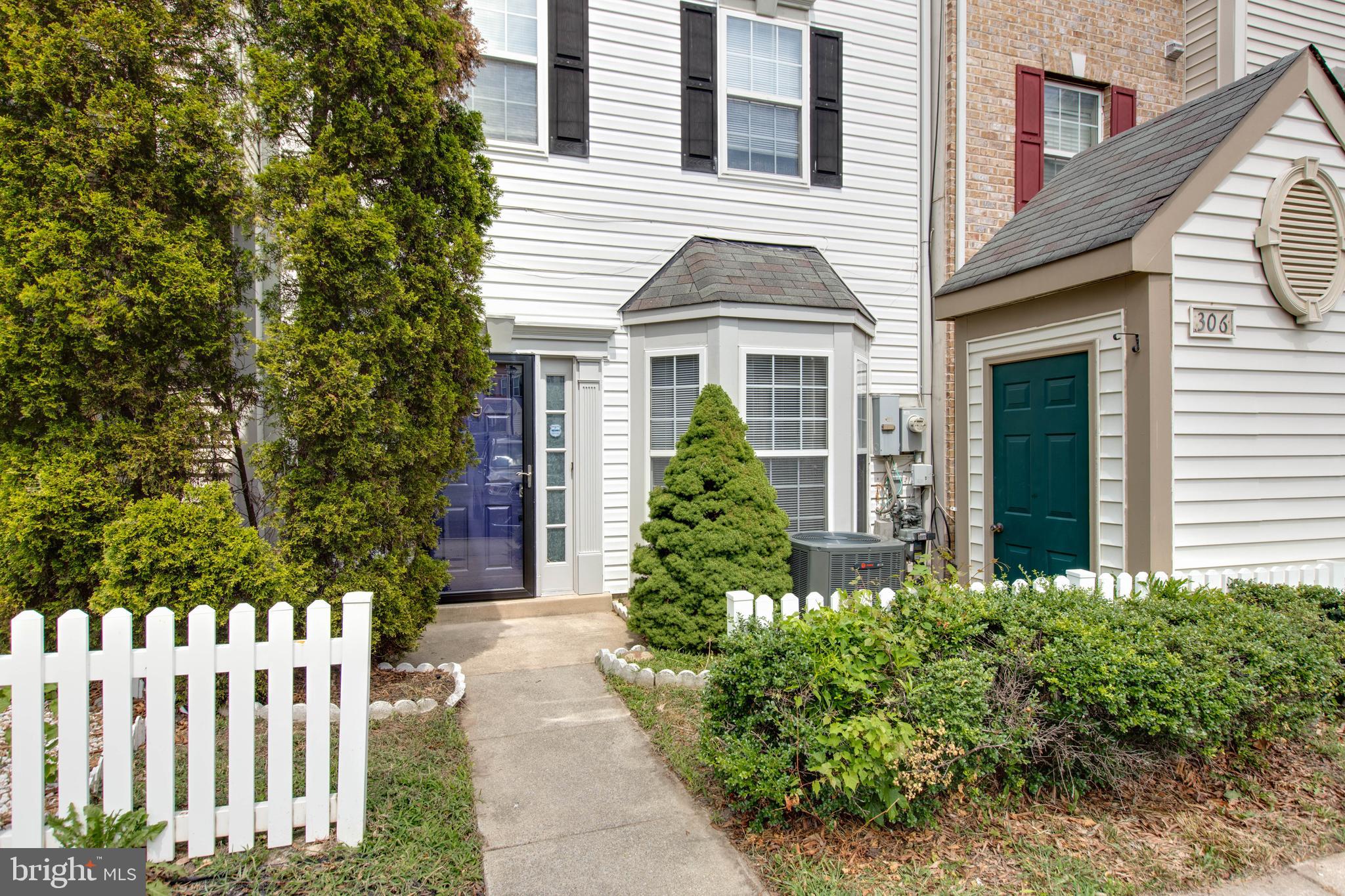 SEVEN OAKS - Residential Lease