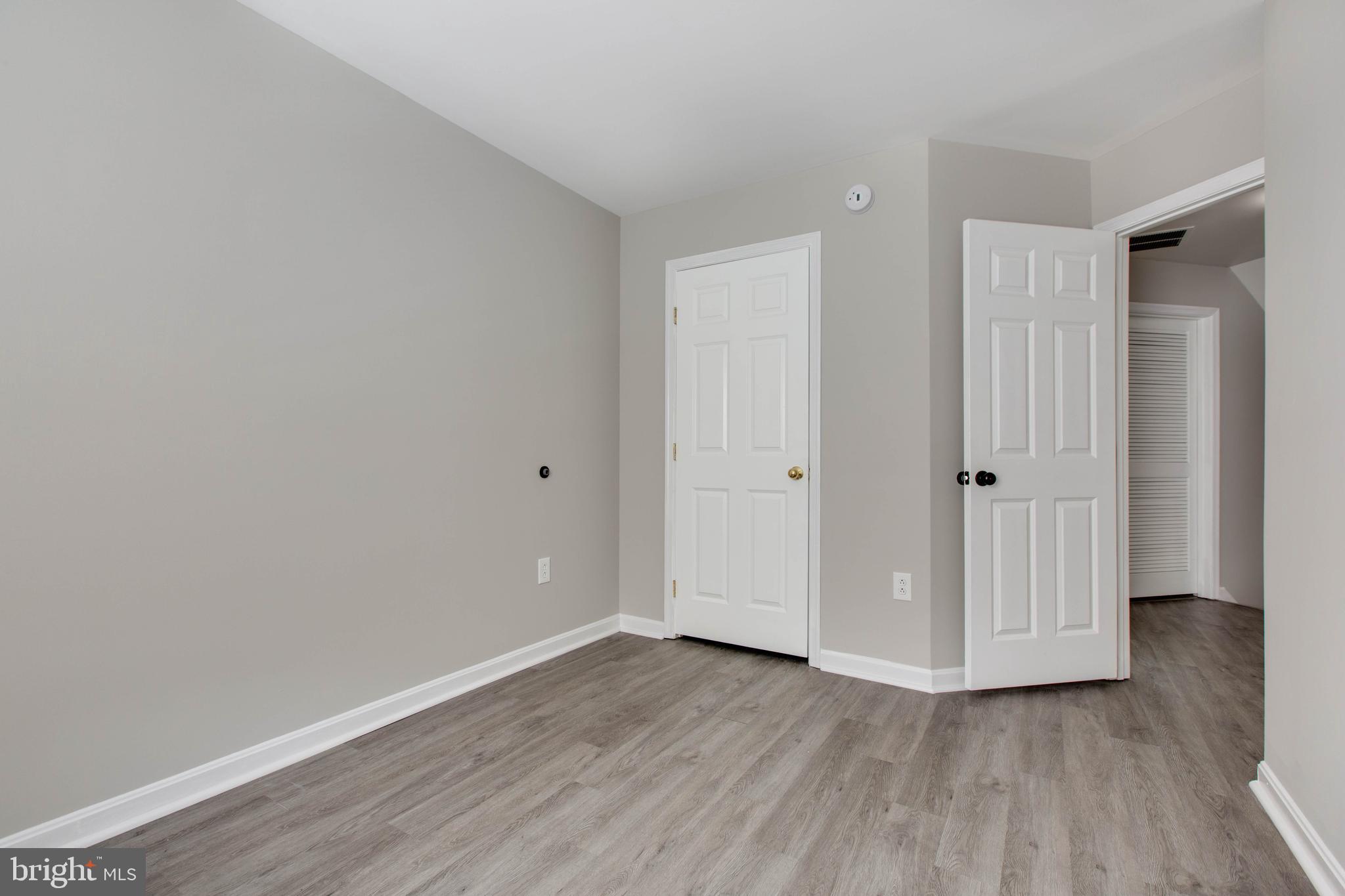 SEVEN OAKS - Residential Lease