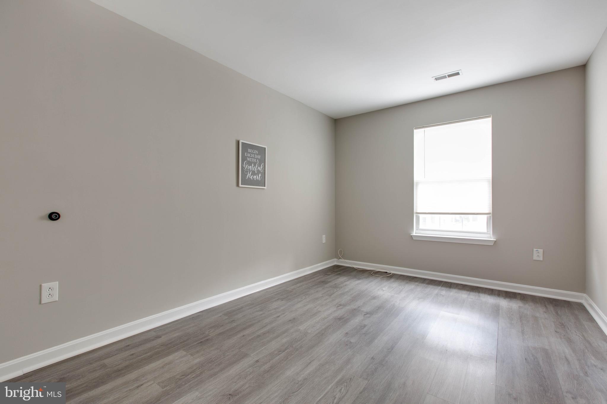 SEVEN OAKS - Residential Lease