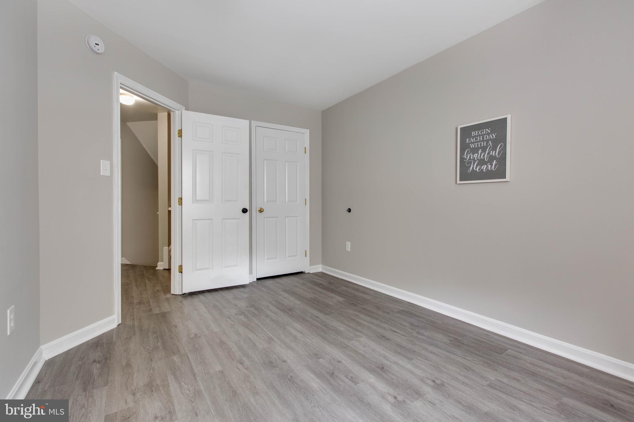 SEVEN OAKS - Residential Lease