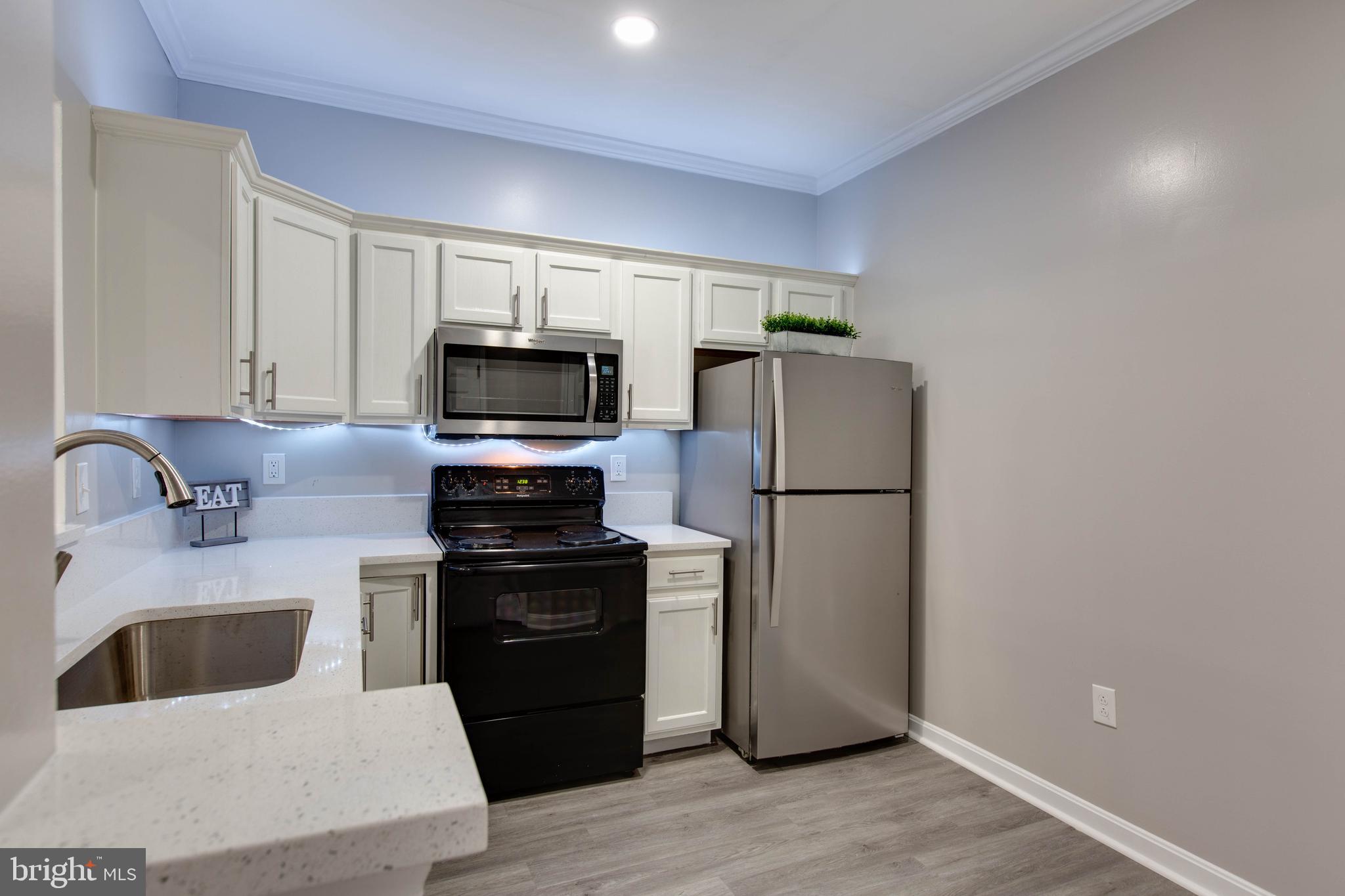 SEVEN OAKS - Residential Lease