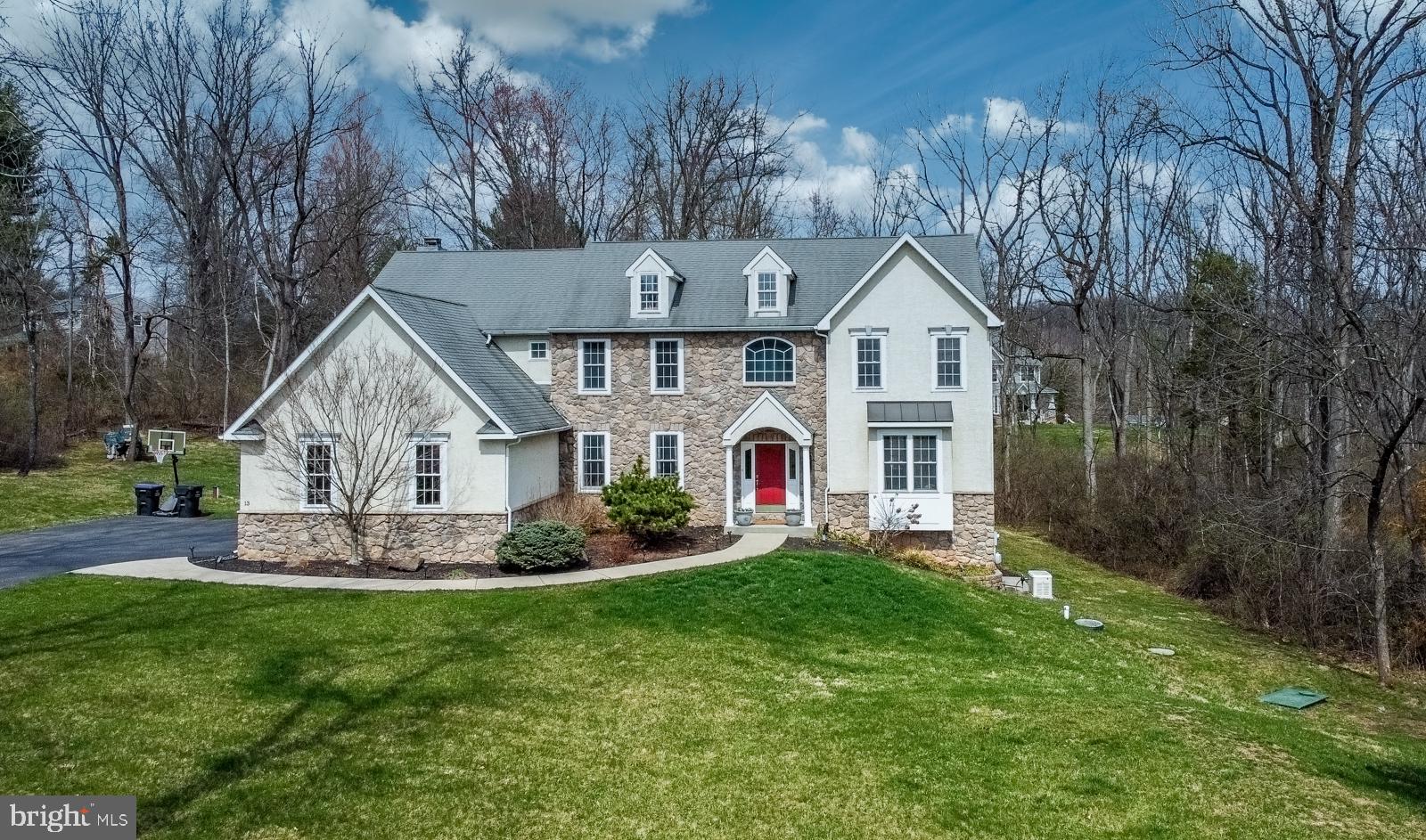 MEADOWBROOKE HUNT - Residential