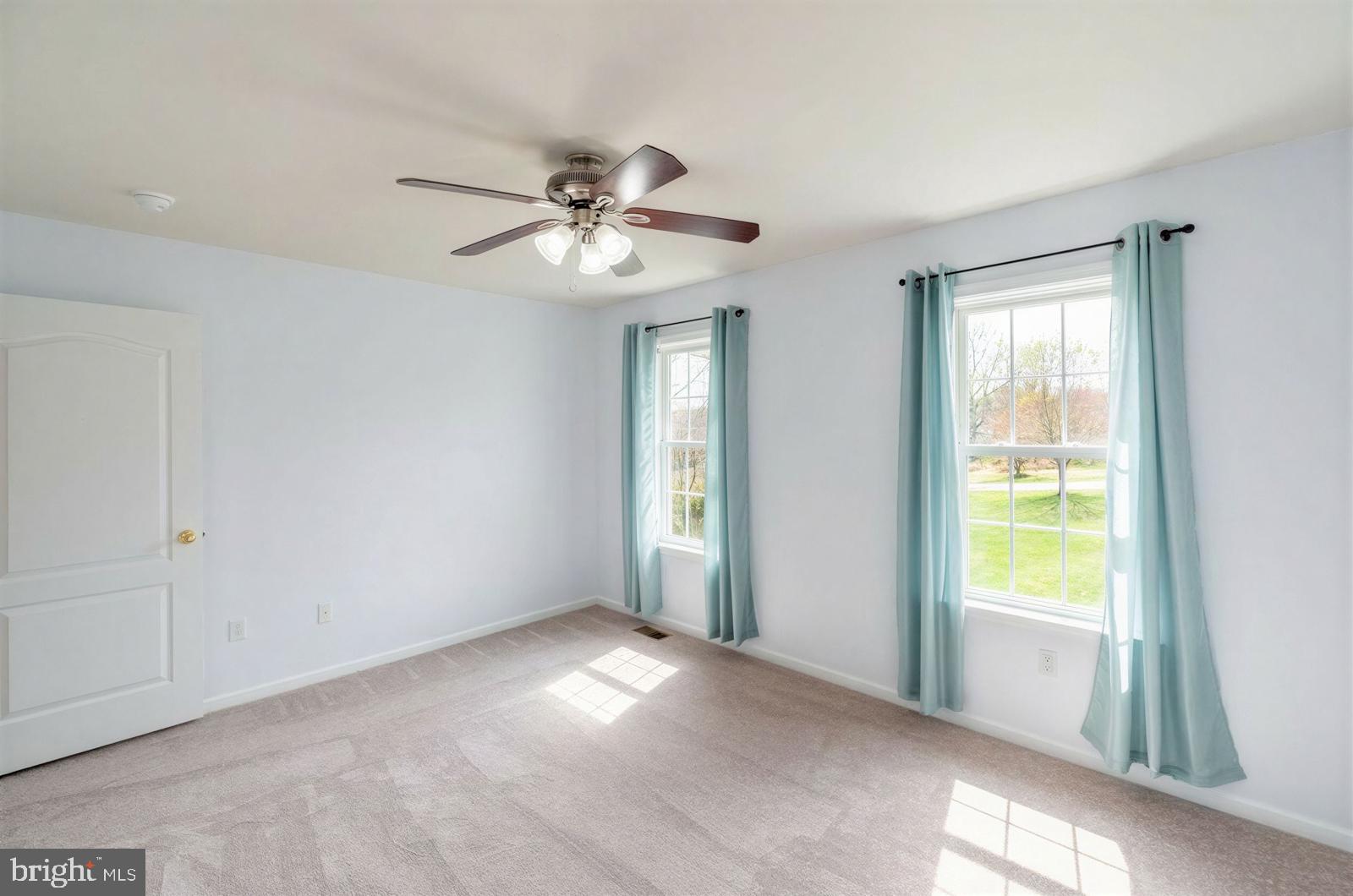 MEADOWBROOKE HUNT - Residential