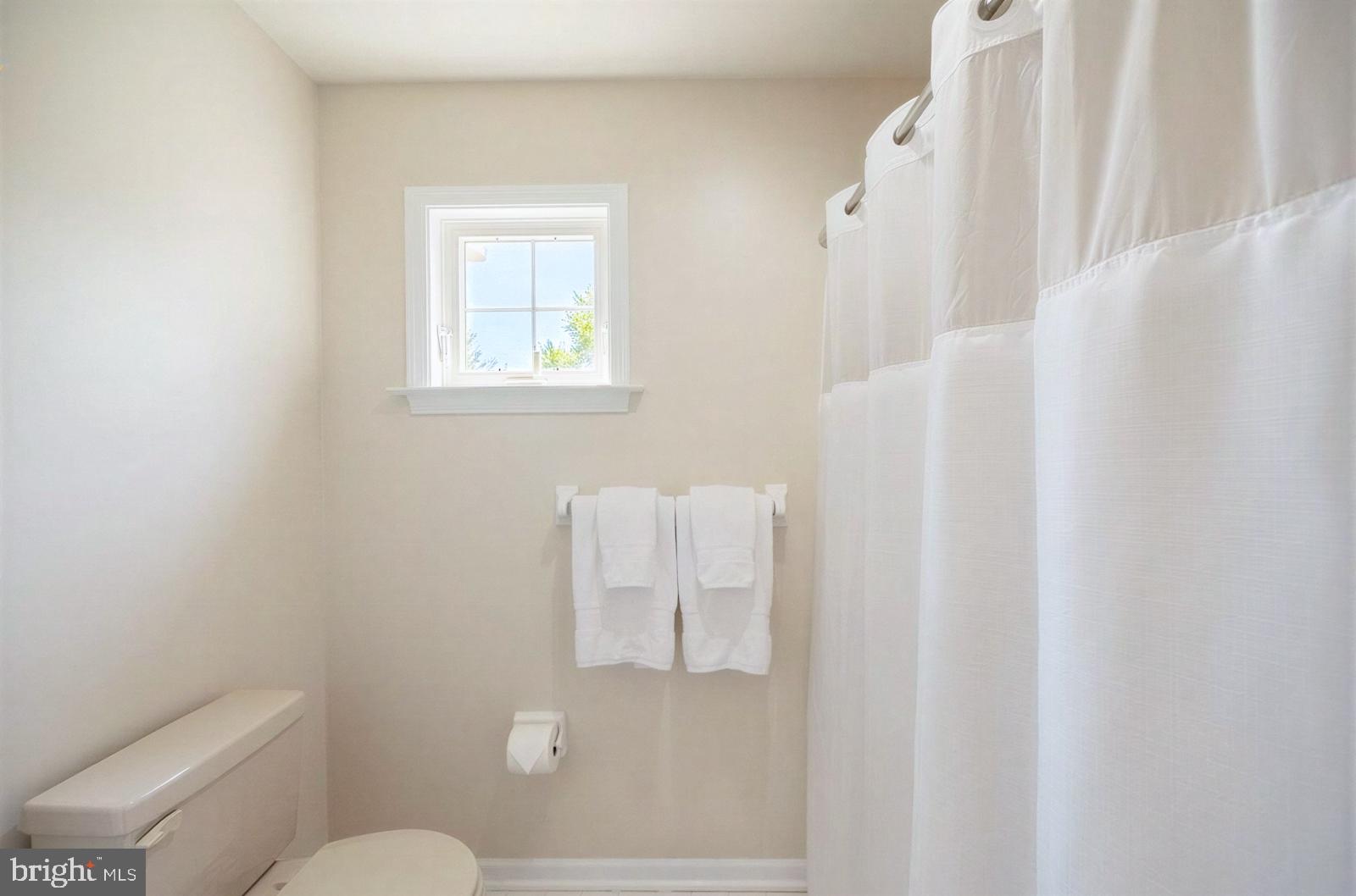 MEADOWBROOKE HUNT - Residential