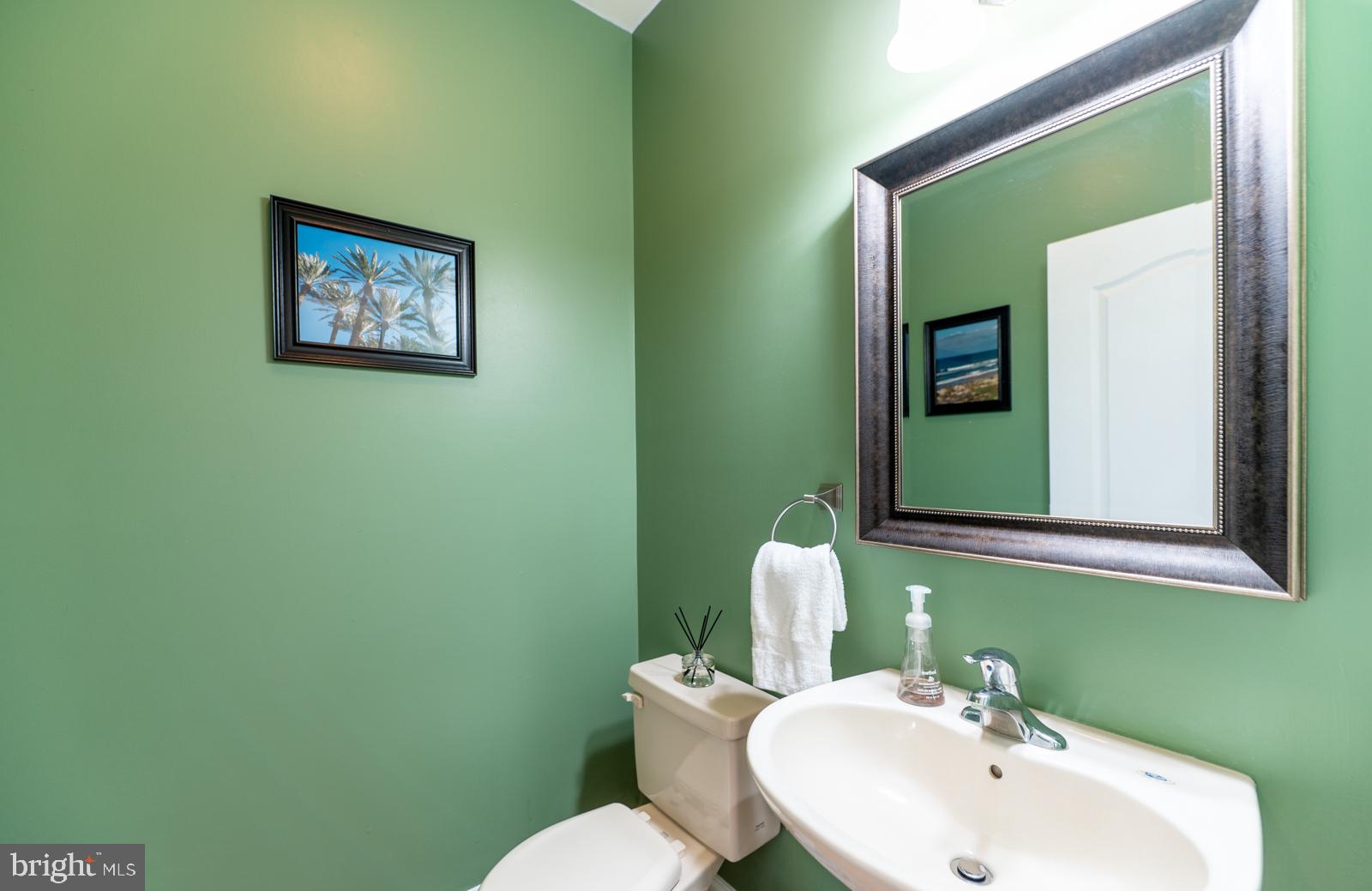 MEADOWBROOKE HUNT - Residential