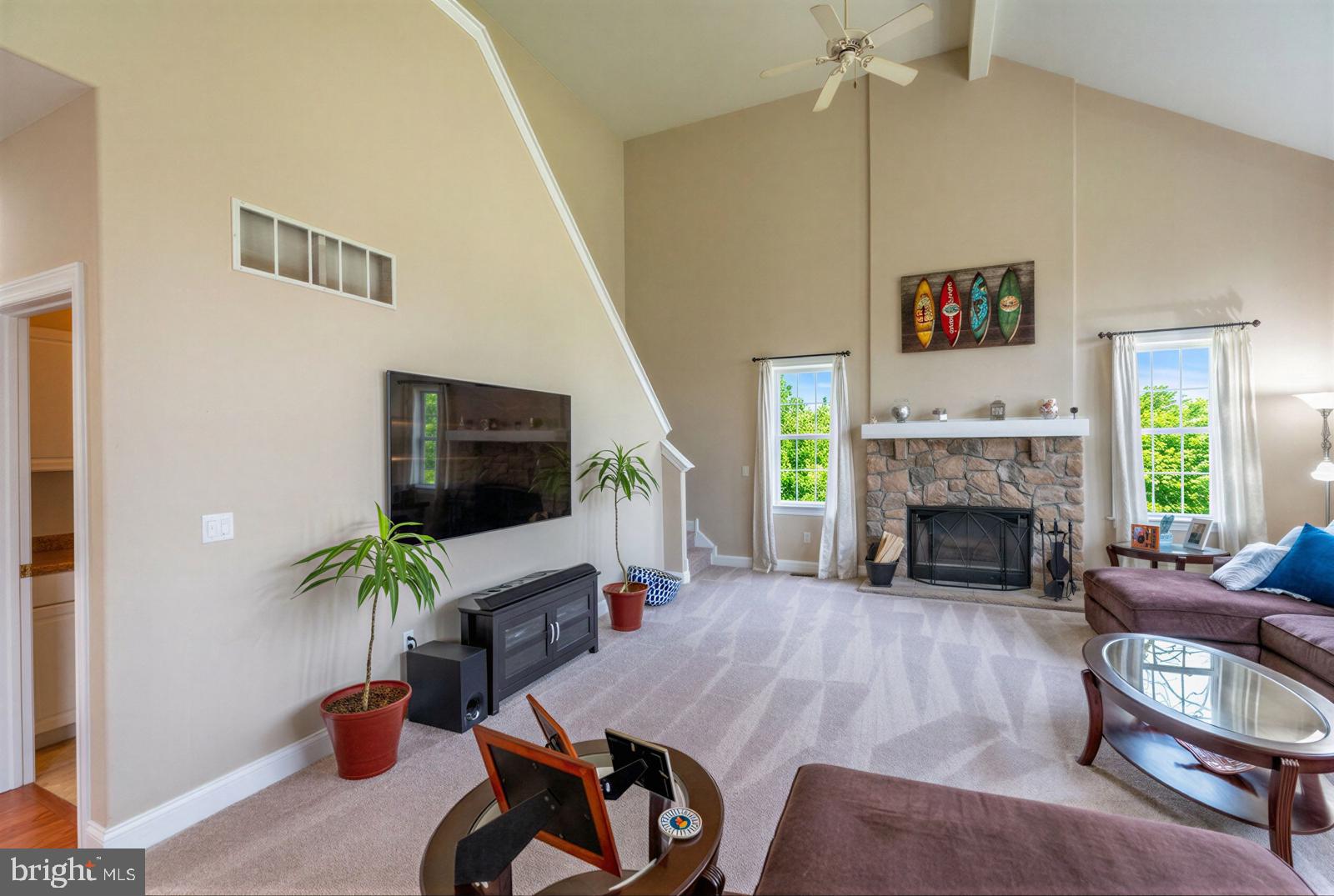 MEADOWBROOKE HUNT - Residential