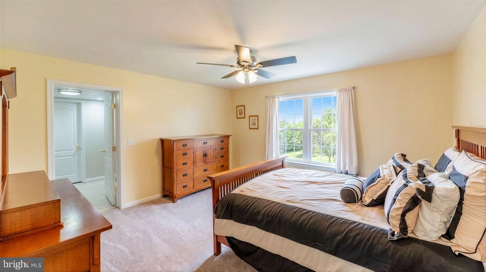 MEADOWBROOKE HUNT - Residential