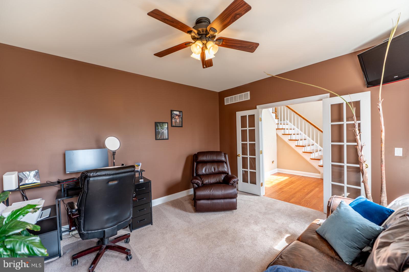 MEADOWBROOKE HUNT - Residential