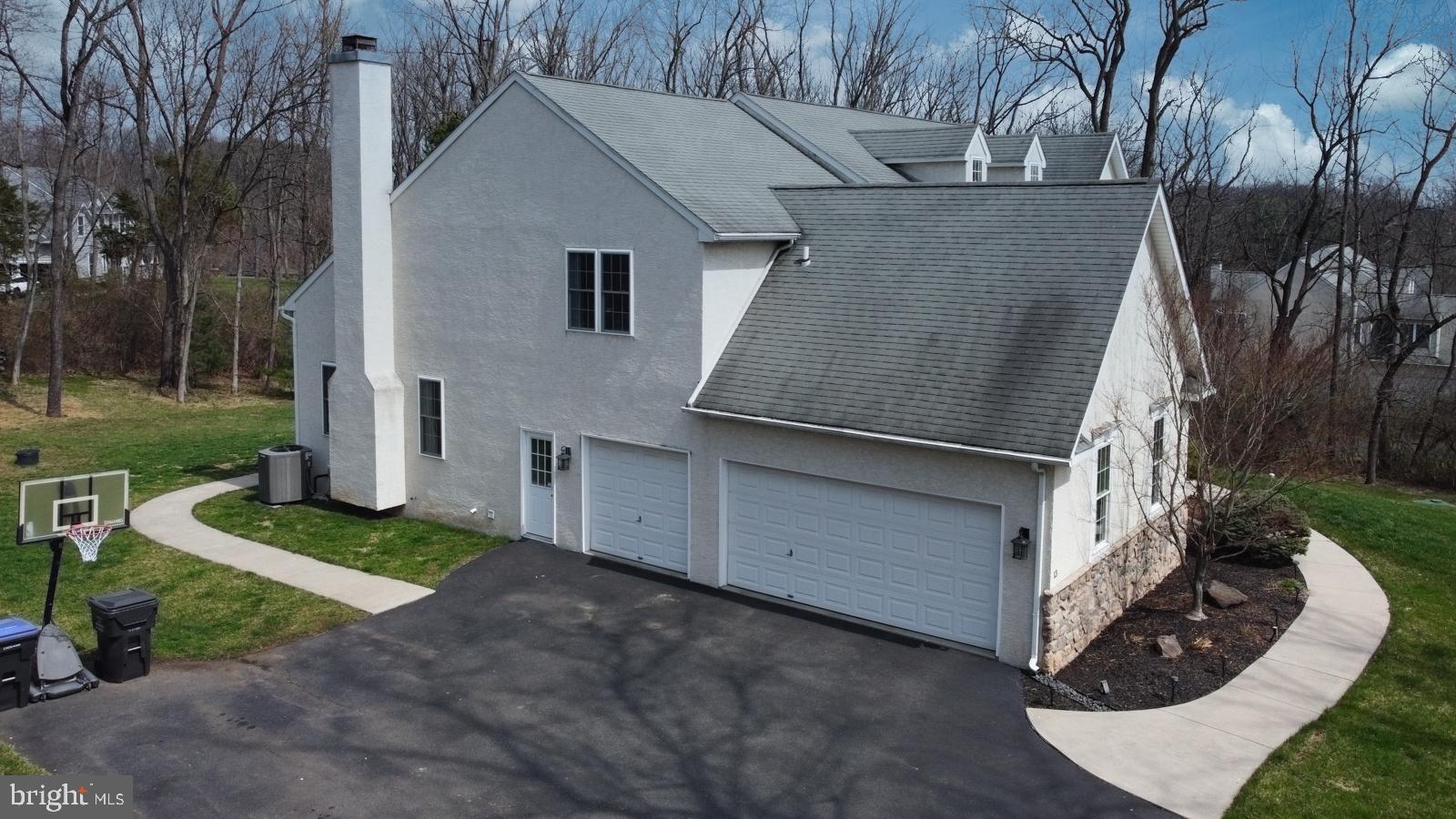 MEADOWBROOKE HUNT - Residential