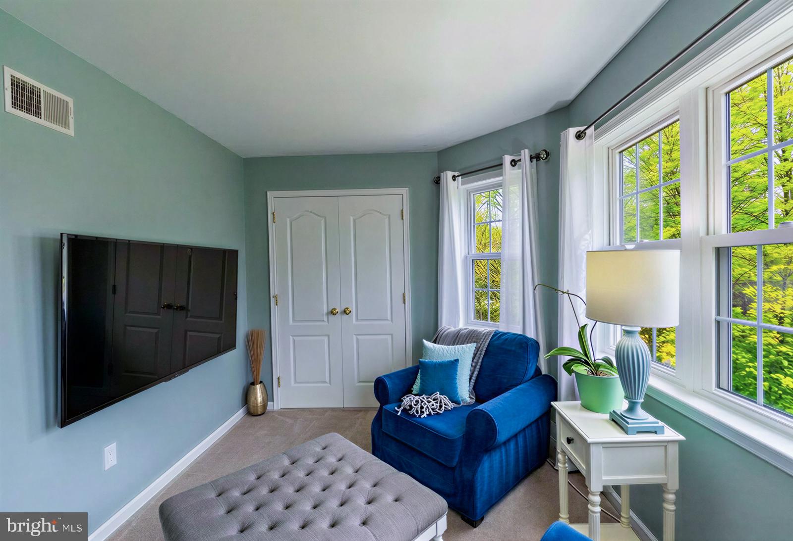 MEADOWBROOKE HUNT - Residential