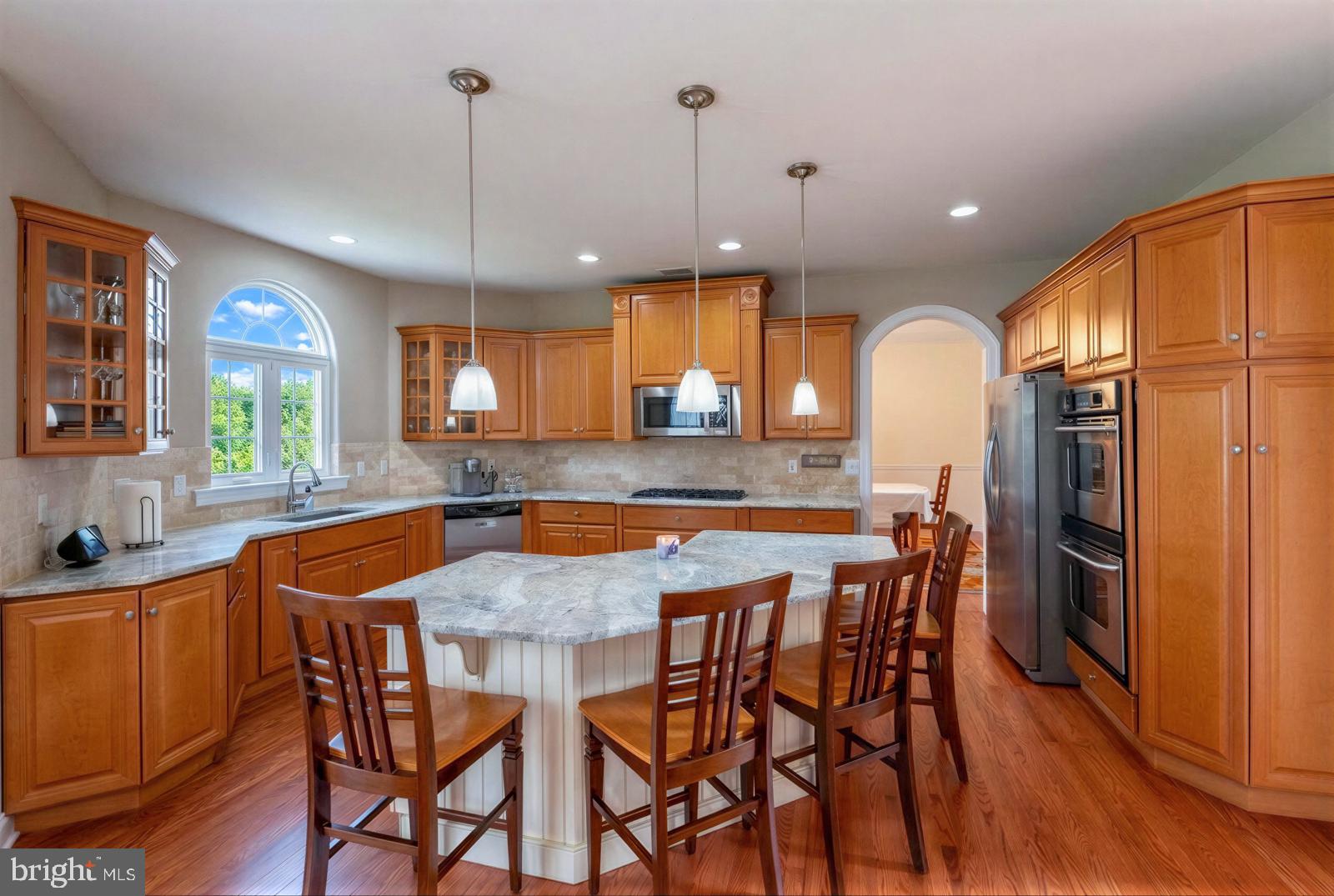 MEADOWBROOKE HUNT - Residential