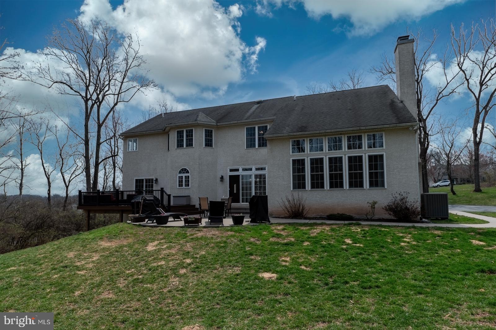 MEADOWBROOKE HUNT - Residential