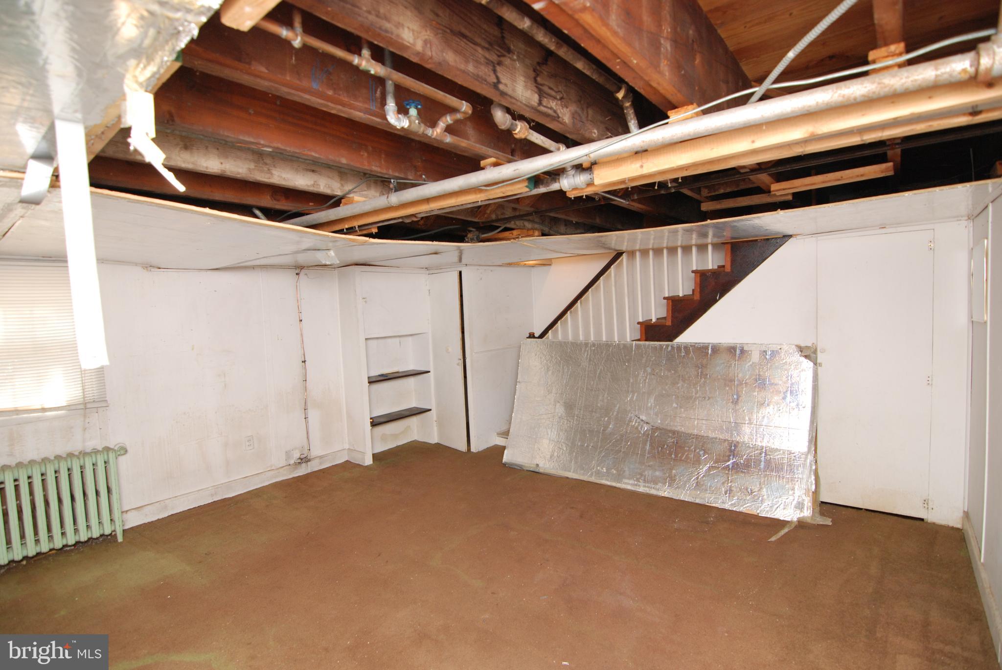 WEST HILLS - Residential