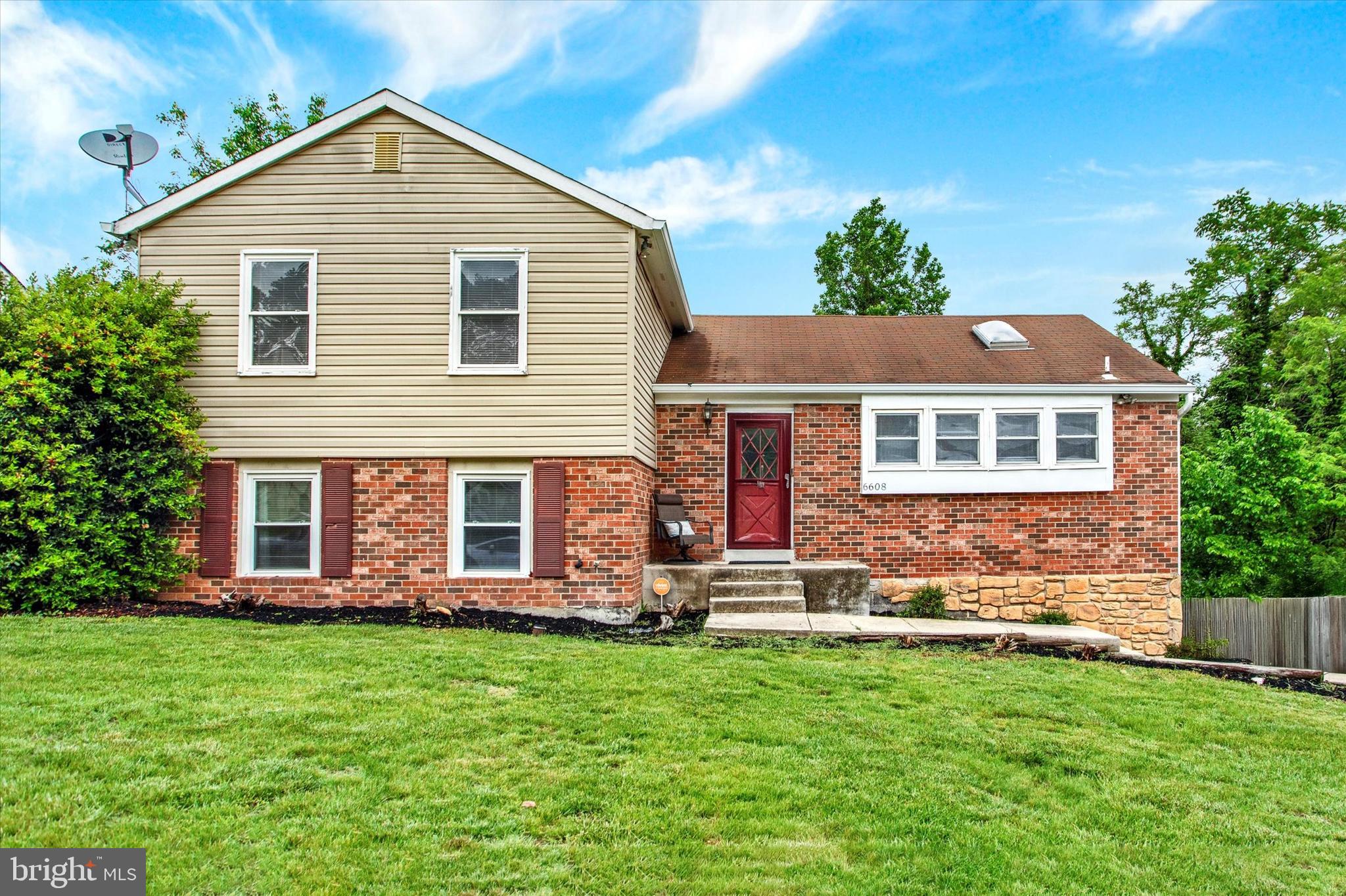 SUNRISE PLAT FIVE - Residential