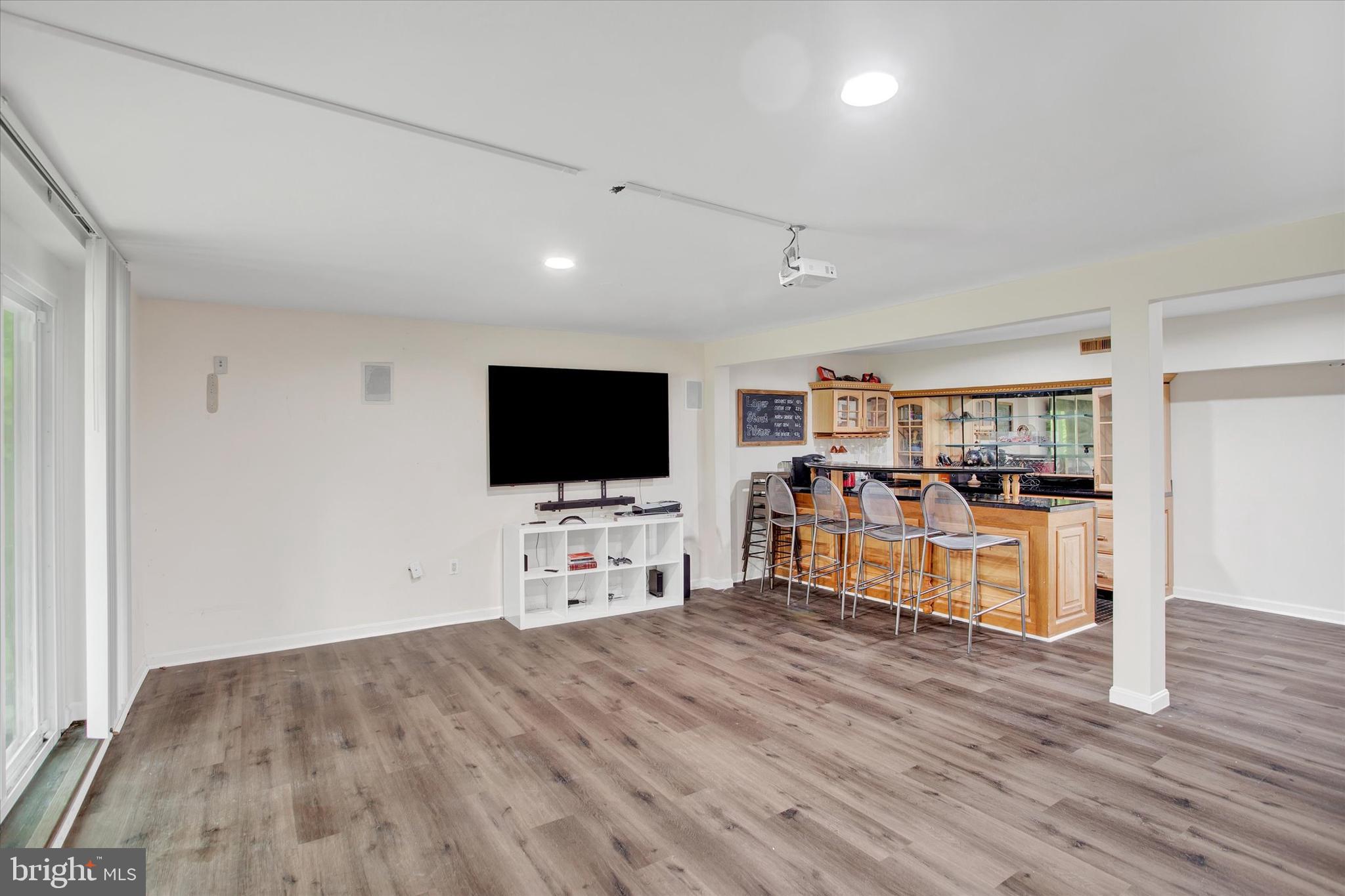 SUNRISE PLAT FIVE - Residential