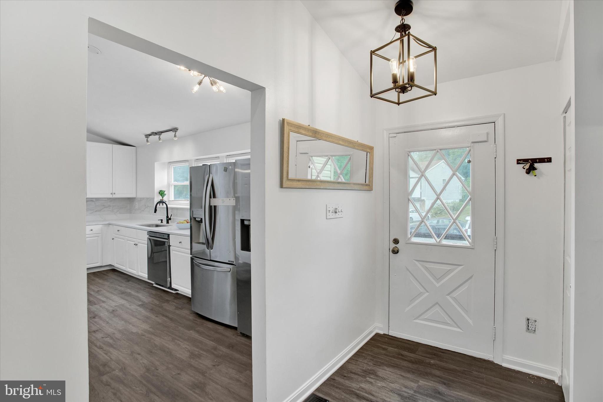 SUNRISE PLAT FIVE - Residential