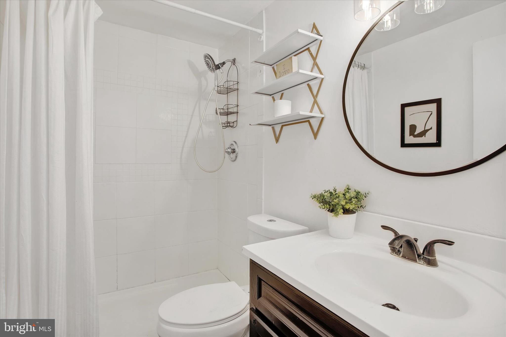 SUNRISE PLAT FIVE - Residential