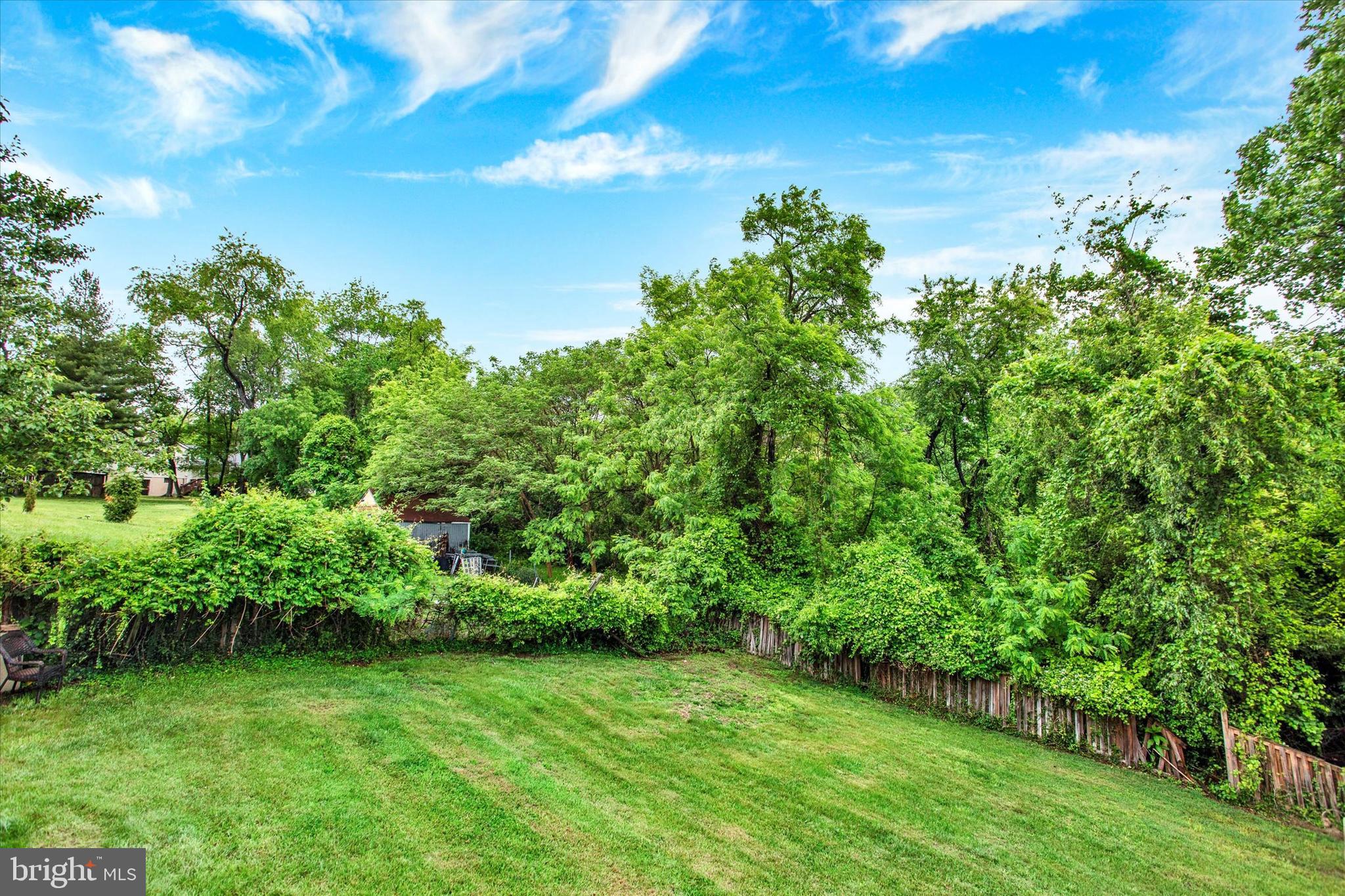 SUNRISE PLAT FIVE - Residential