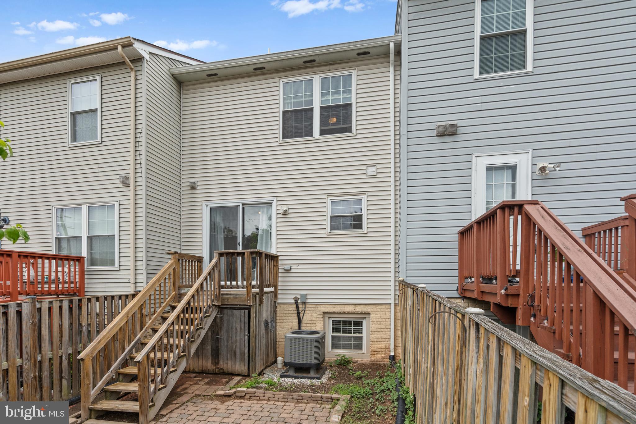 CROFTON COMMONS - Residential