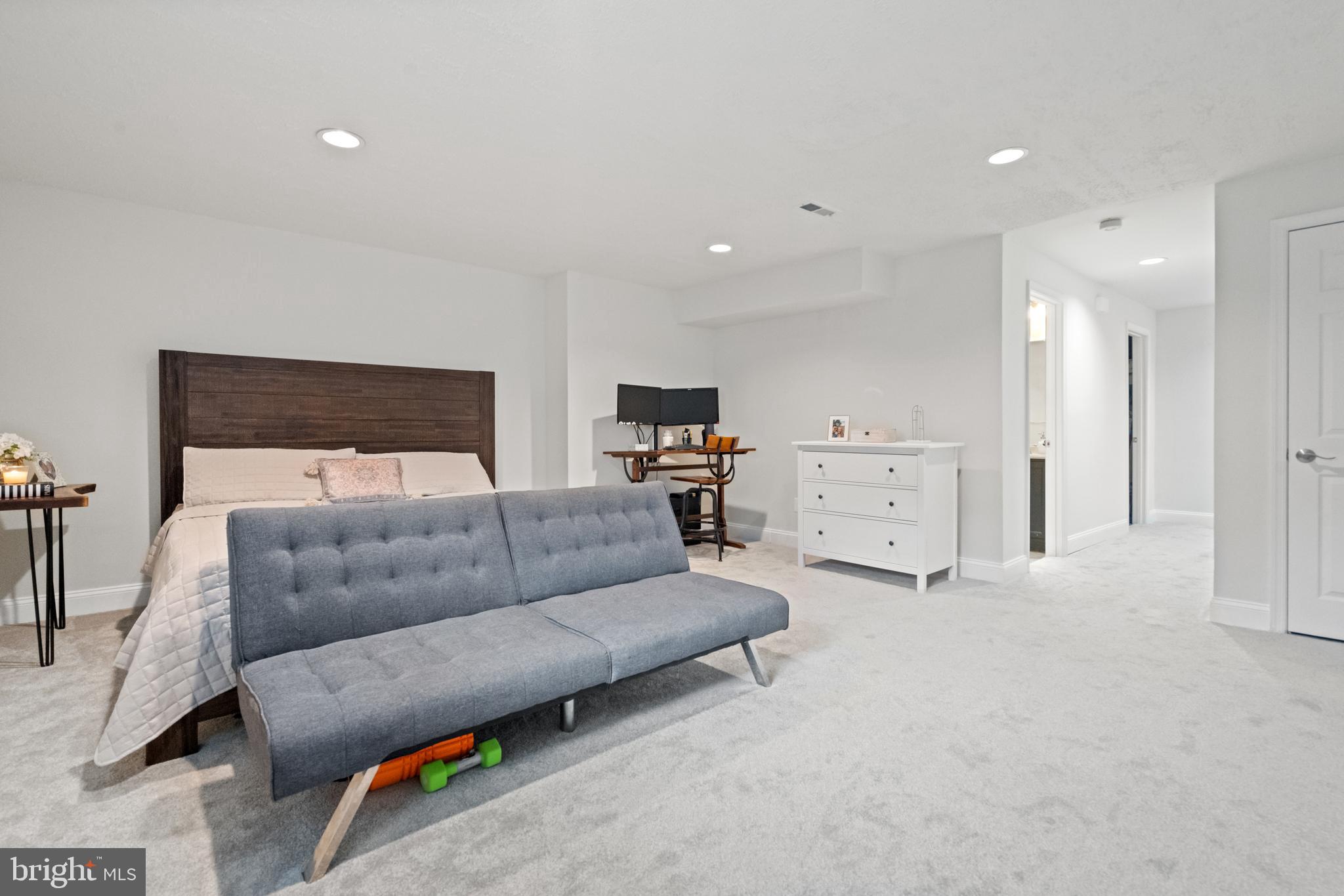 CROFTON COMMONS - Residential