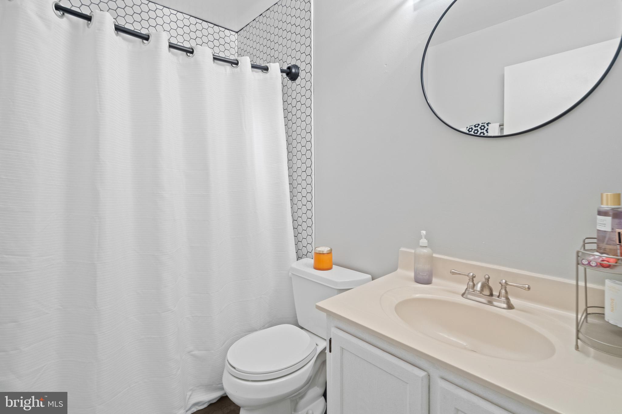 CROFTON COMMONS - Residential