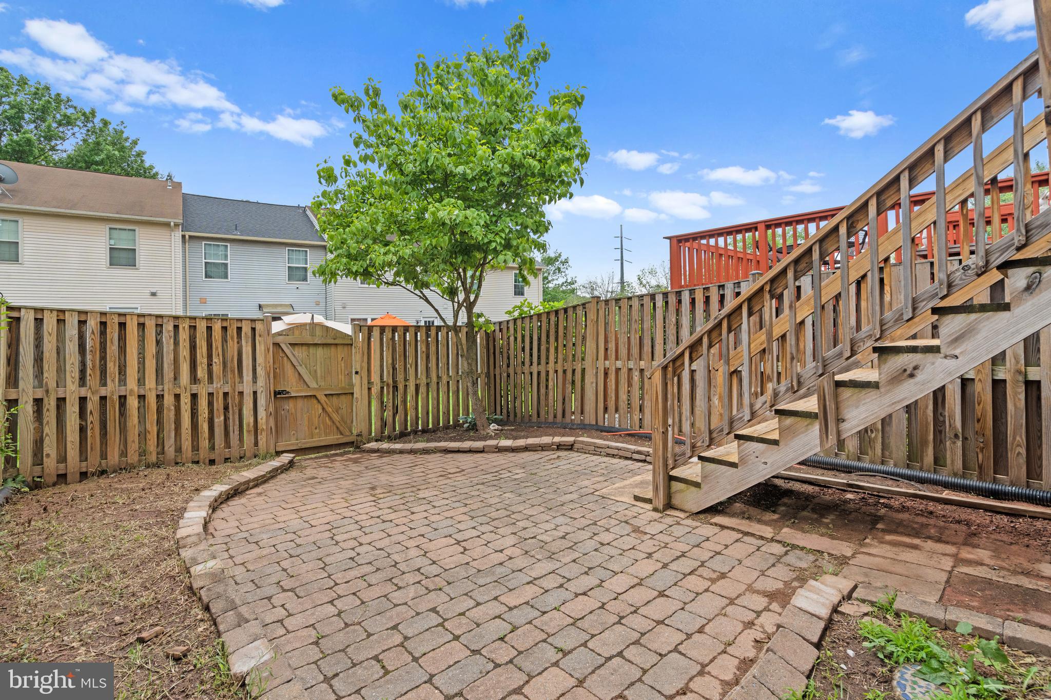 CROFTON COMMONS - Residential