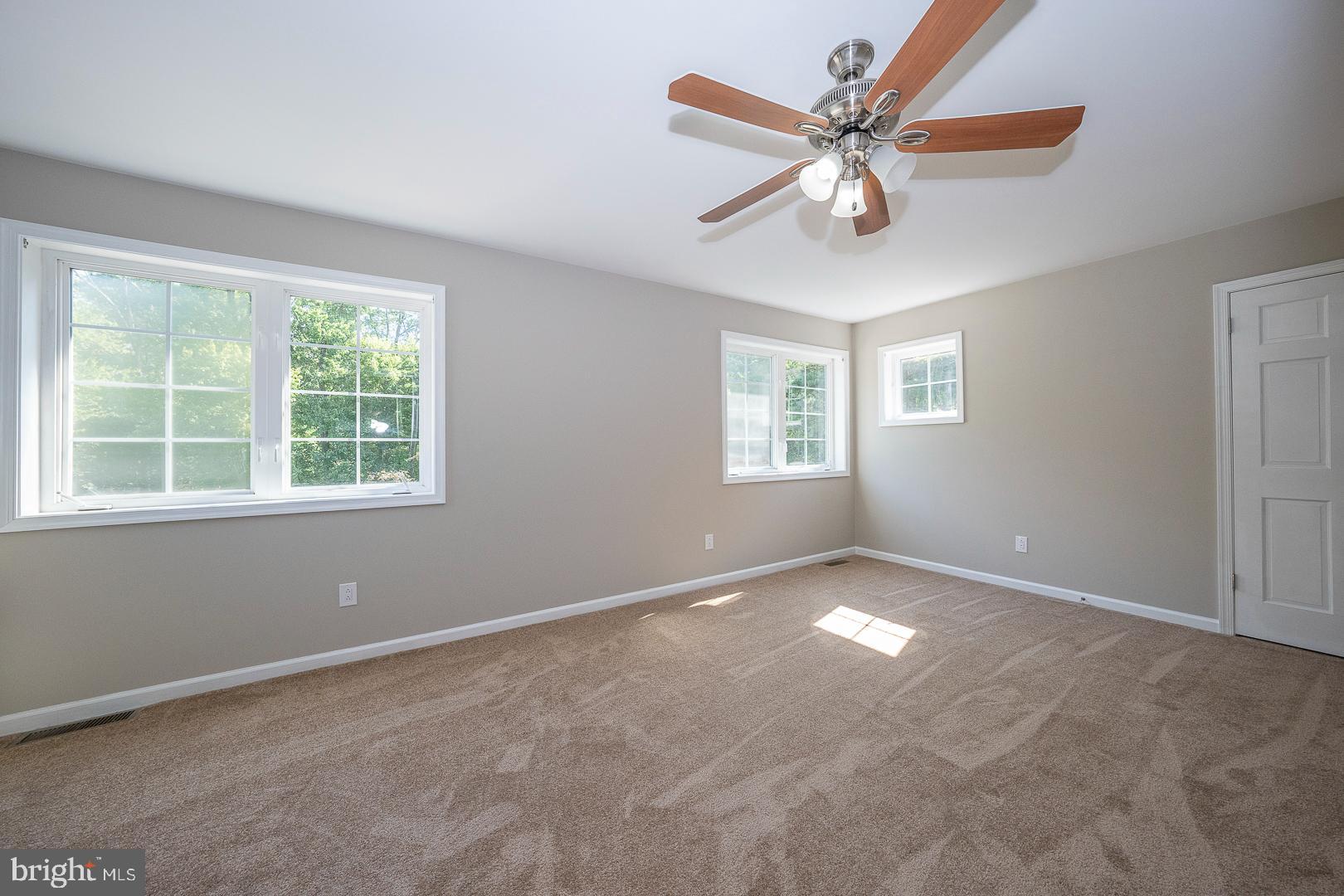 WILLISTOWN ACRES - Residential