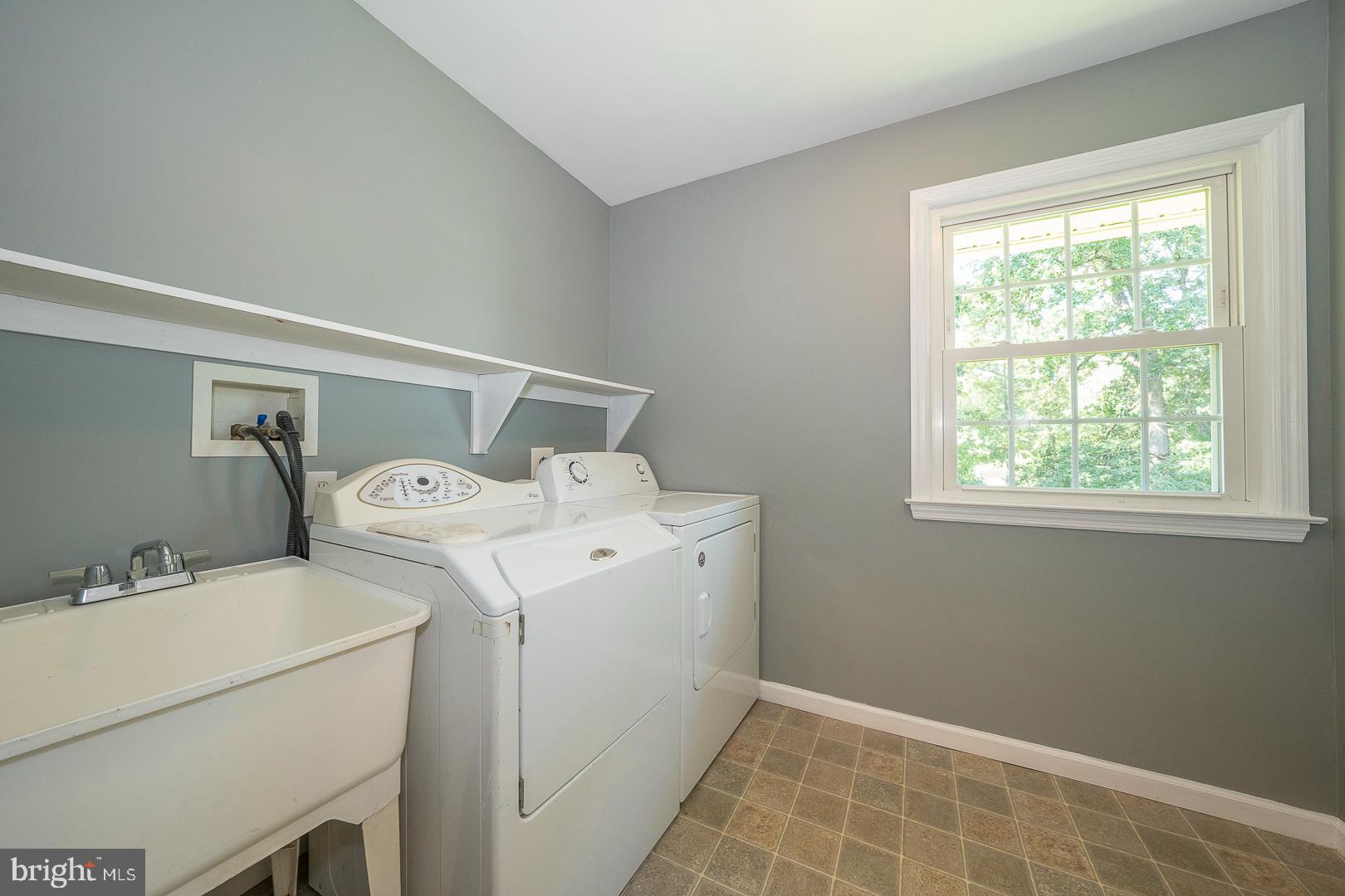 WILLISTOWN ACRES - Residential