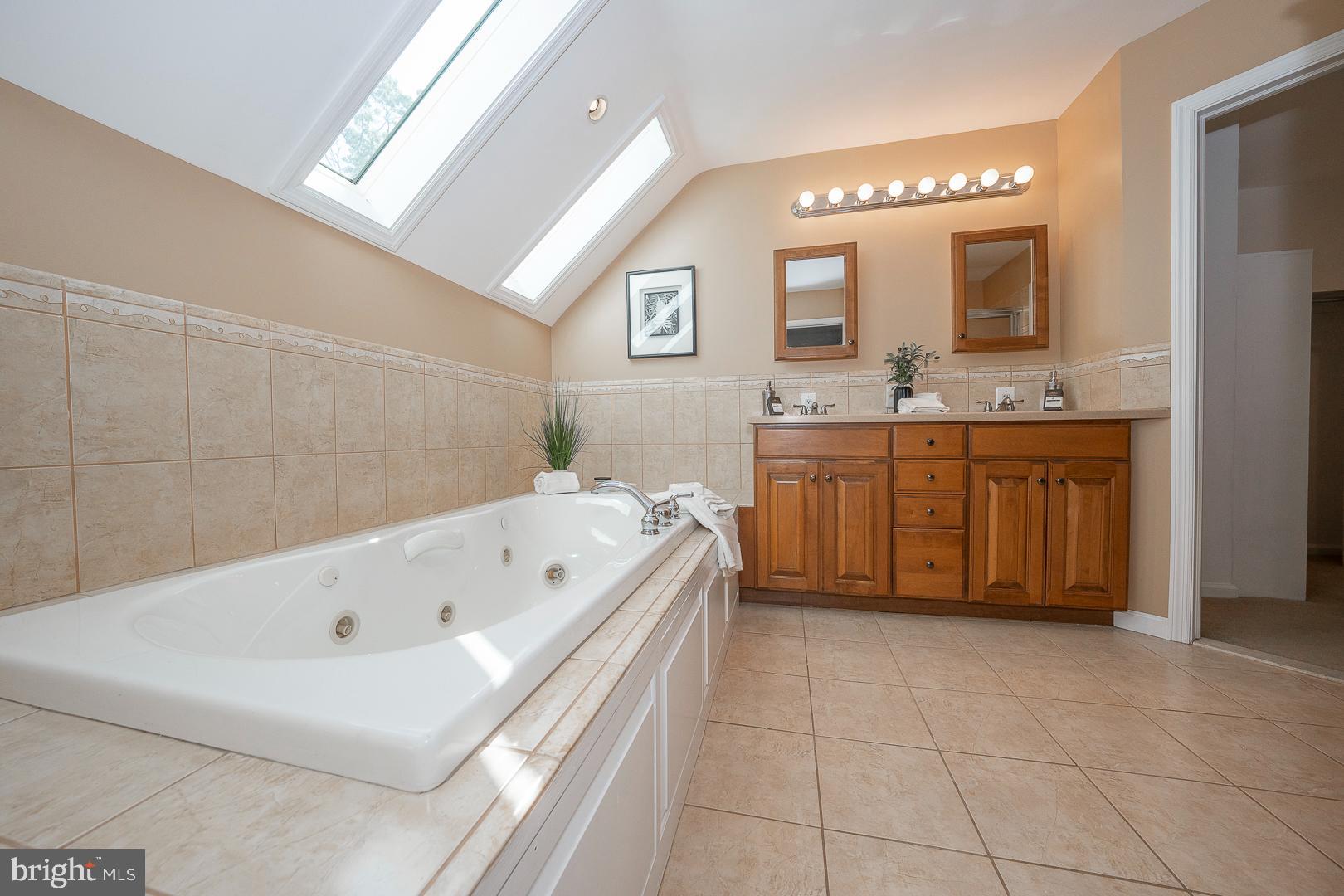 WILLISTOWN ACRES - Residential