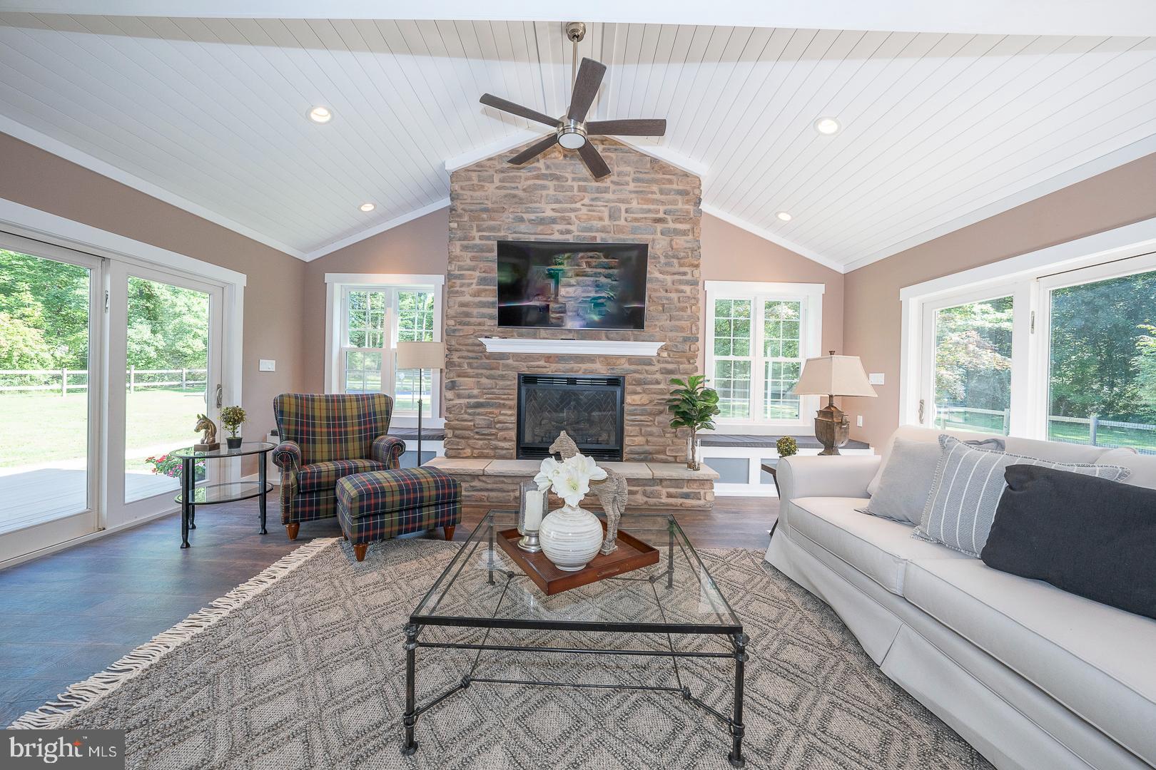 WILLISTOWN ACRES - Residential