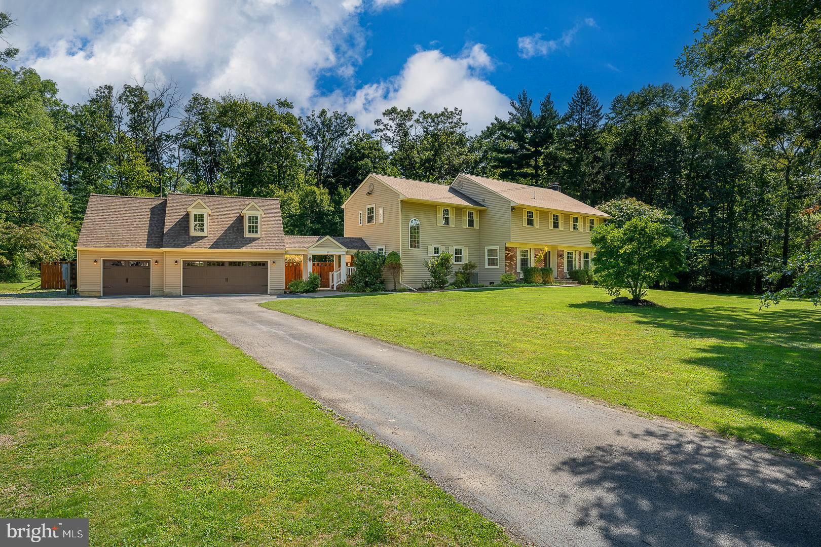 WILLISTOWN ACRES - Residential