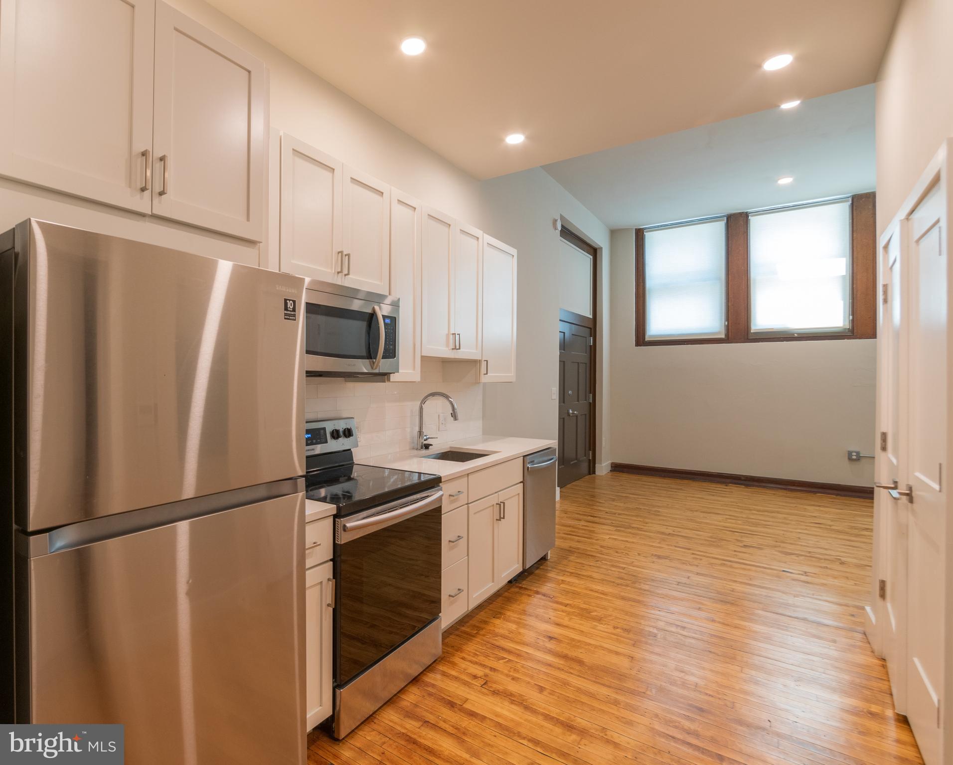 POINT BREEZE - Residential Lease