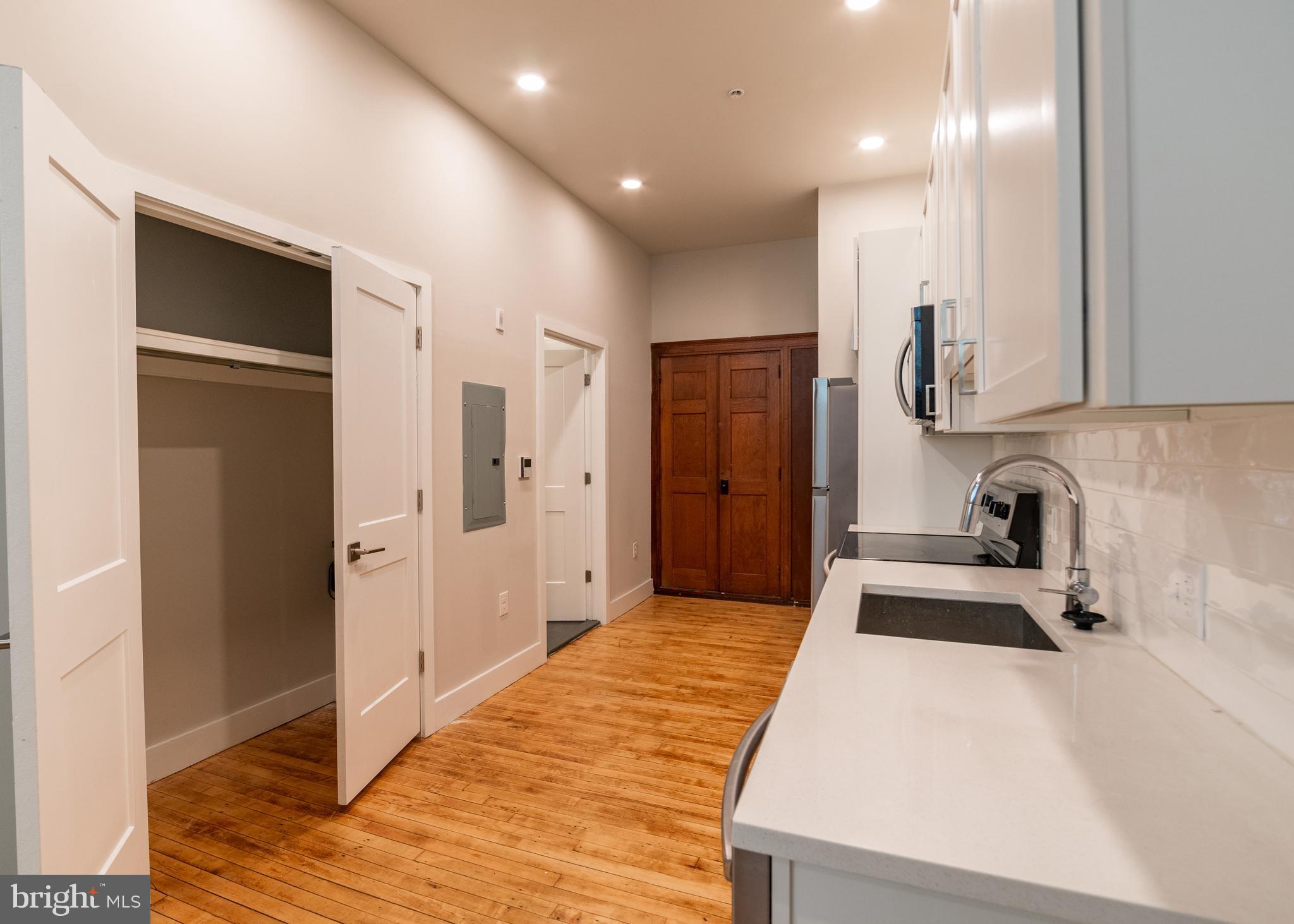 POINT BREEZE - Residential Lease