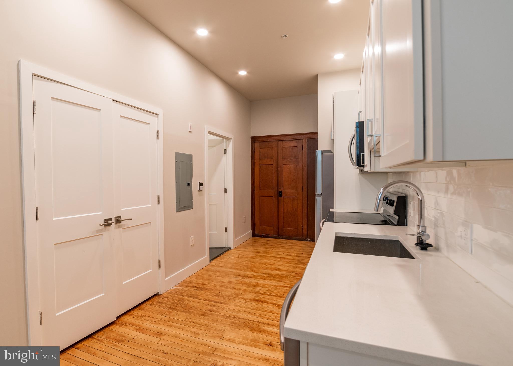 POINT BREEZE - Residential Lease