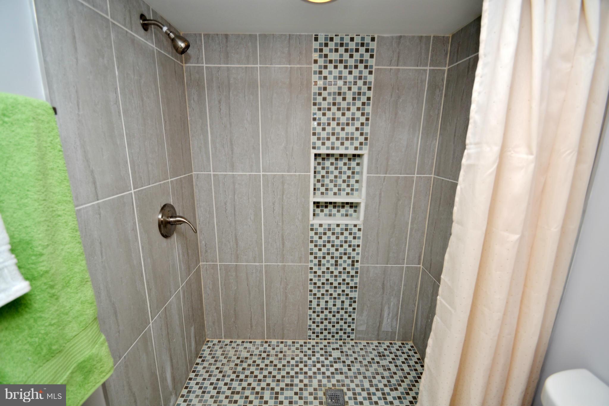 GARDENVILLE - Residential