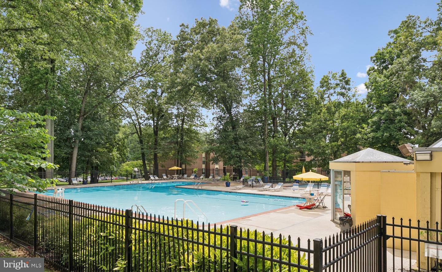 WOODBURN VILLAGE - Residential