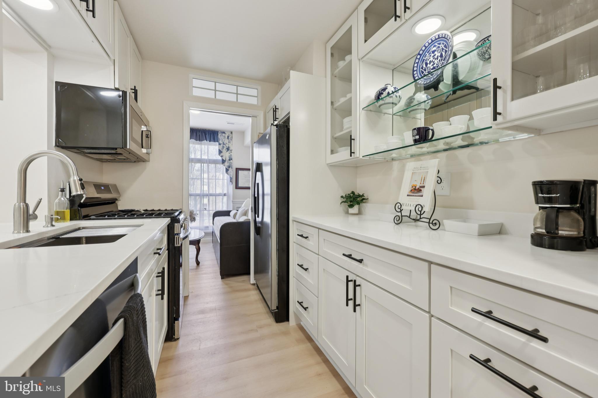 WOODBURN VILLAGE - Residential